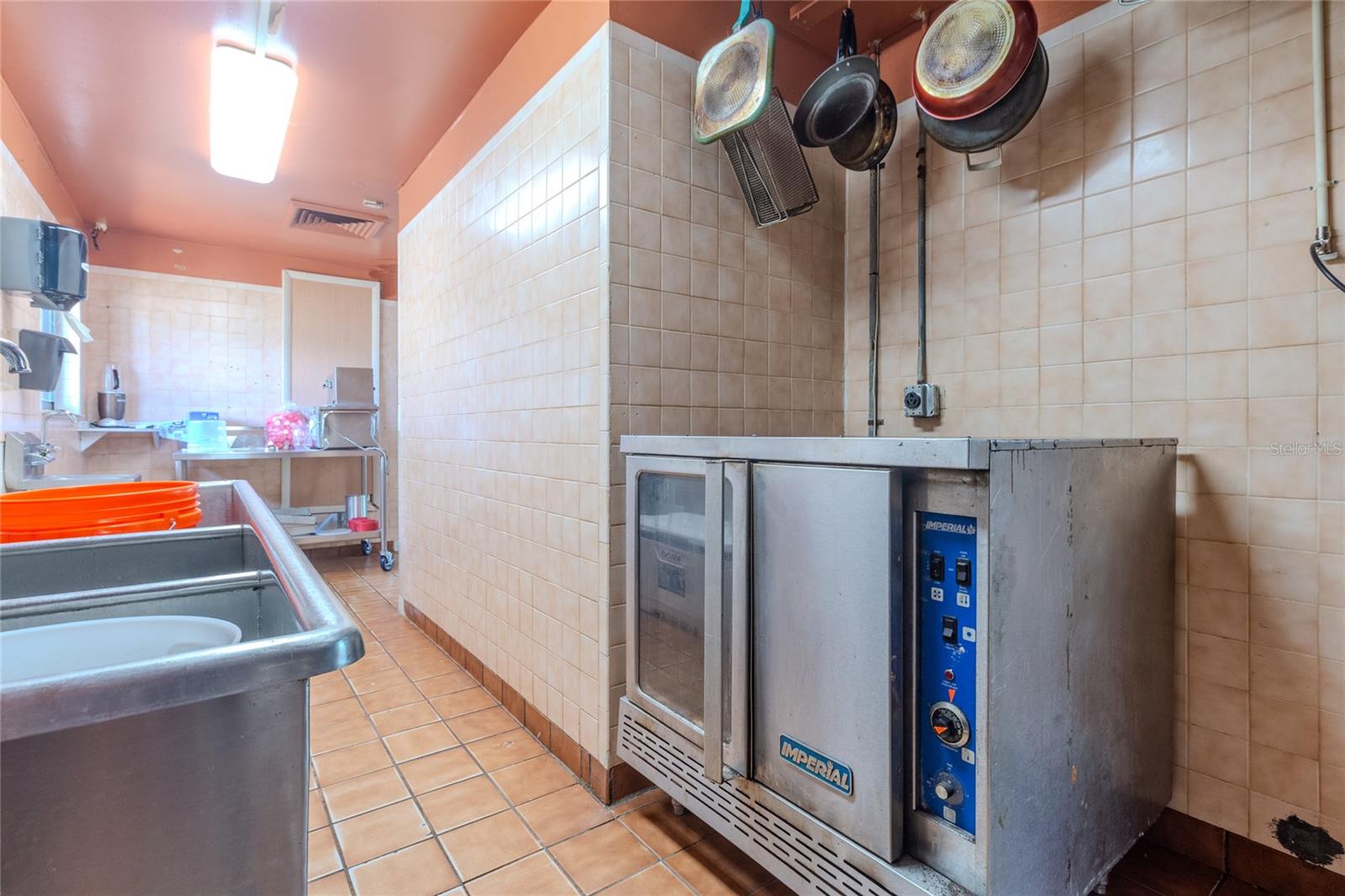 NORTH LAKELAND - Commercial Sale