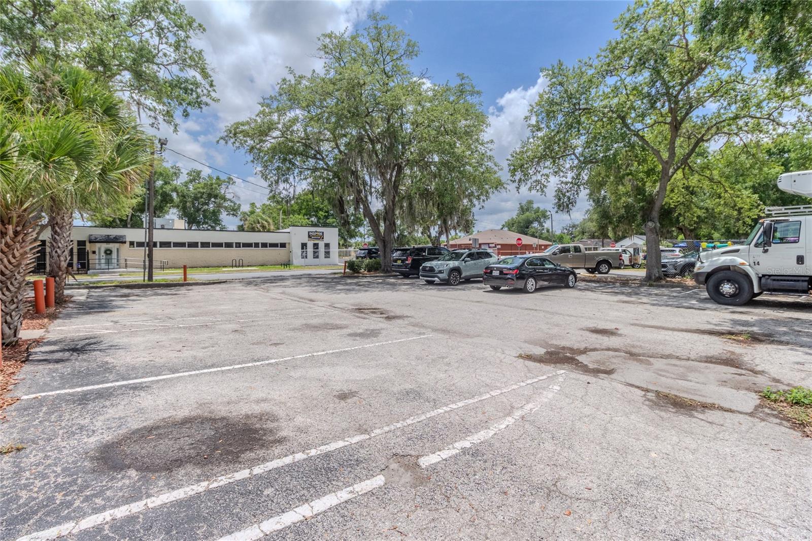 NORTH LAKELAND - Commercial Sale