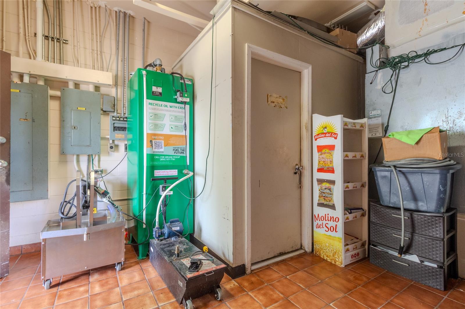 NORTH LAKELAND - Commercial Sale