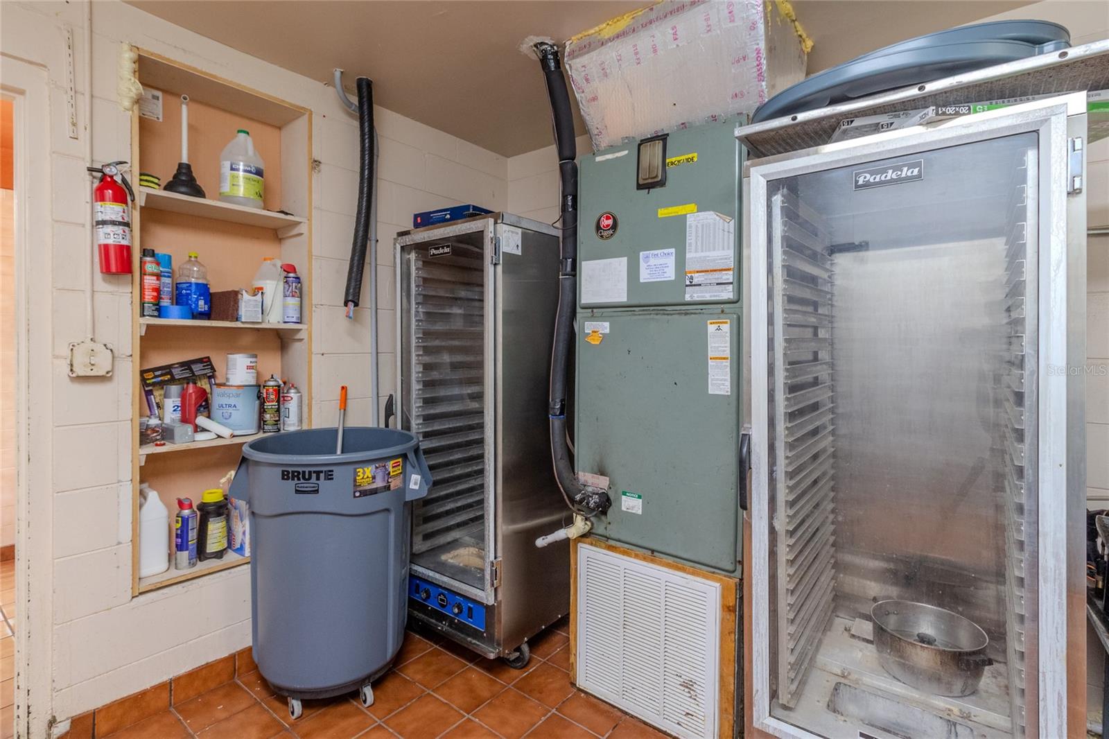 NORTH LAKELAND - Commercial Sale