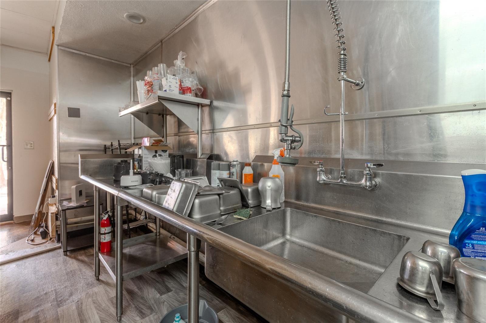 NORTH LAKELAND - Commercial Sale