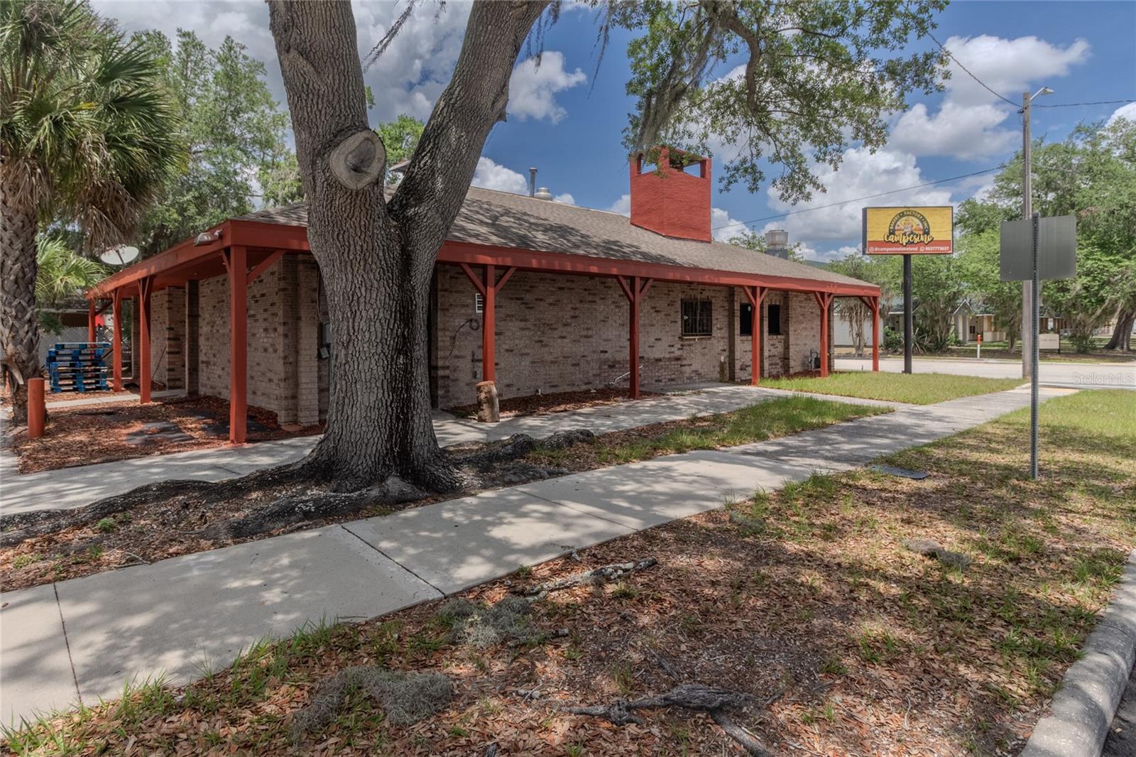 NORTH LAKELAND - Commercial Sale