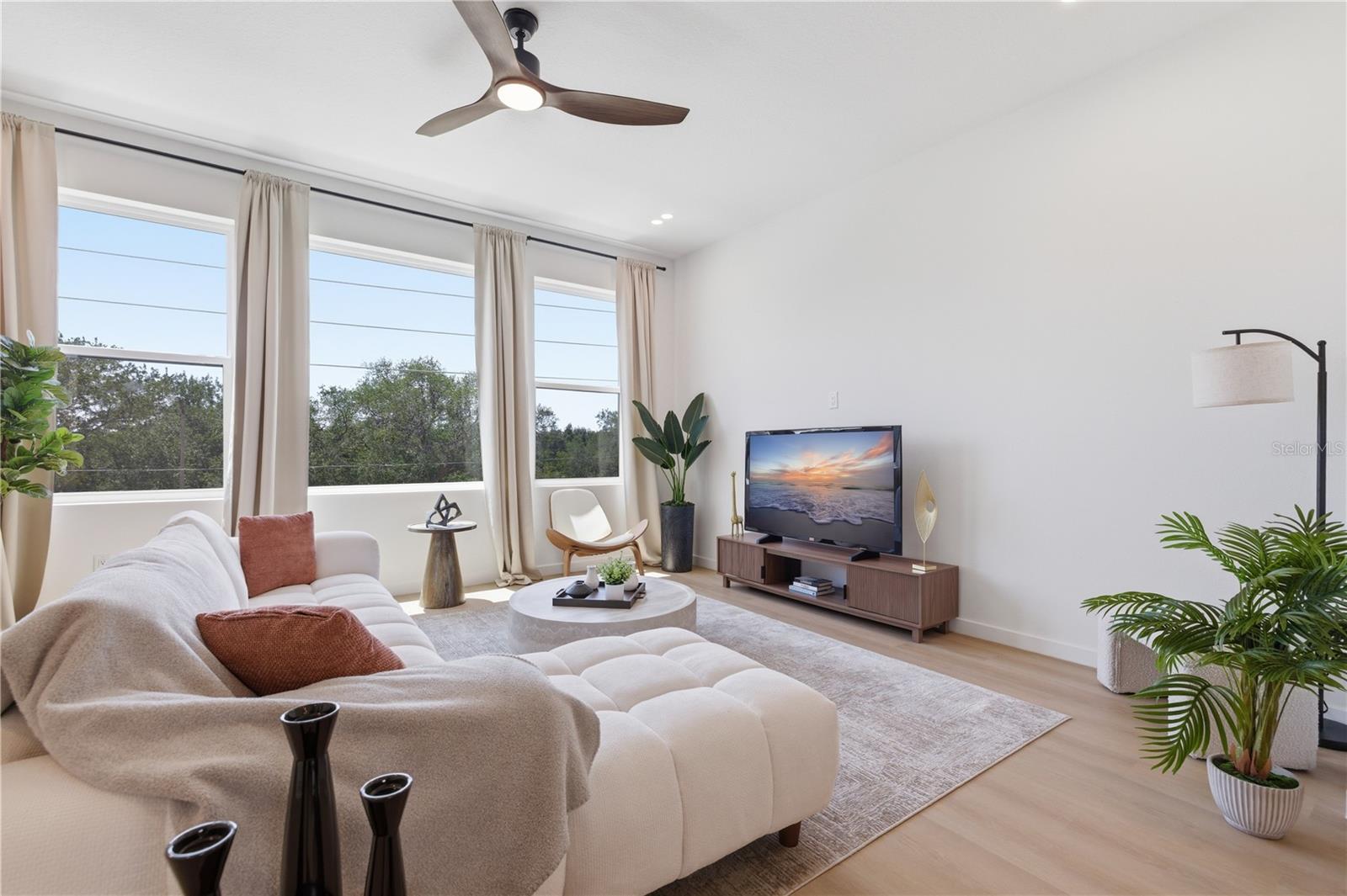 4TH STREET GARDENS - Residential