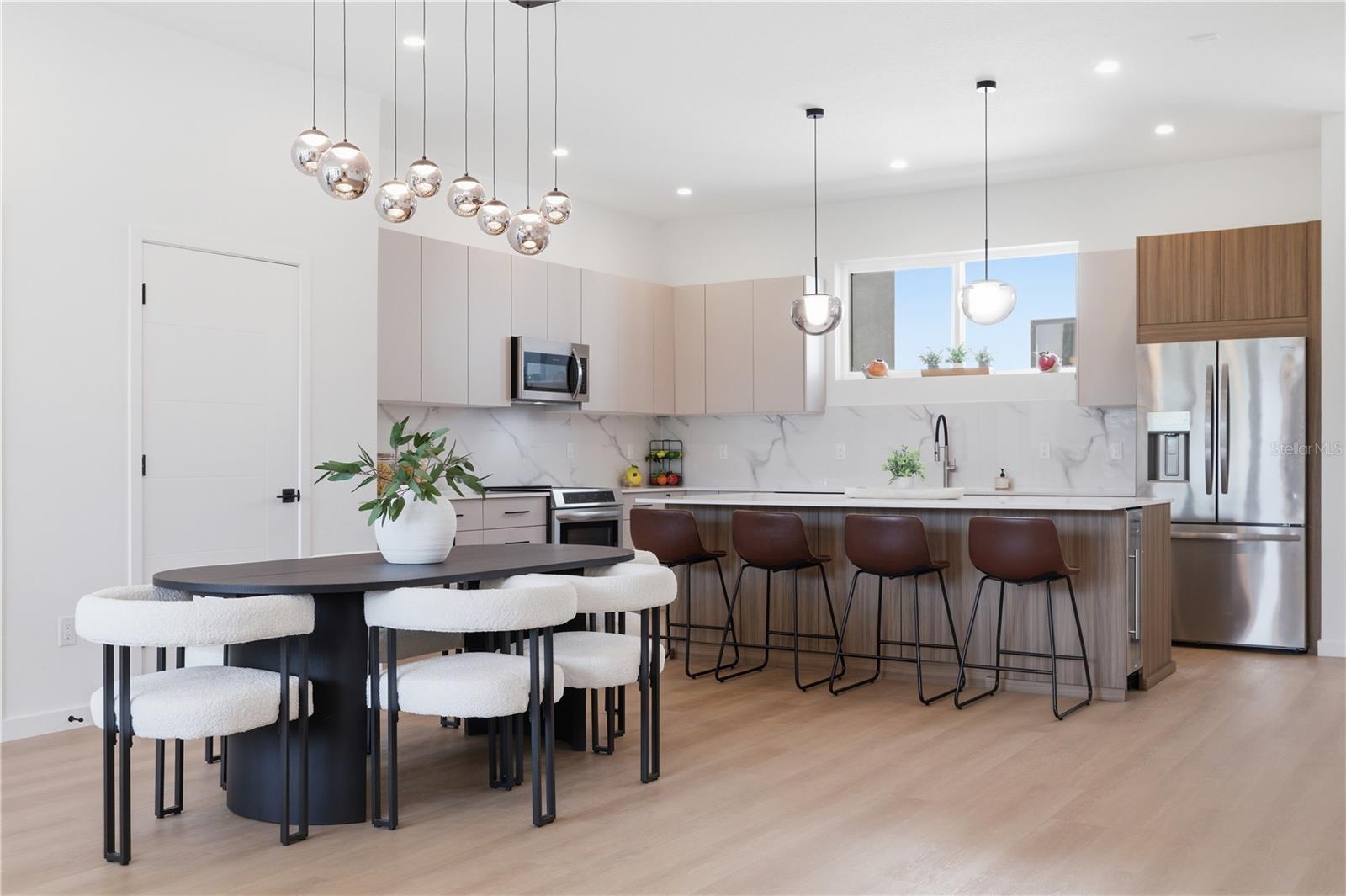 4TH STREET GARDENS - Residential