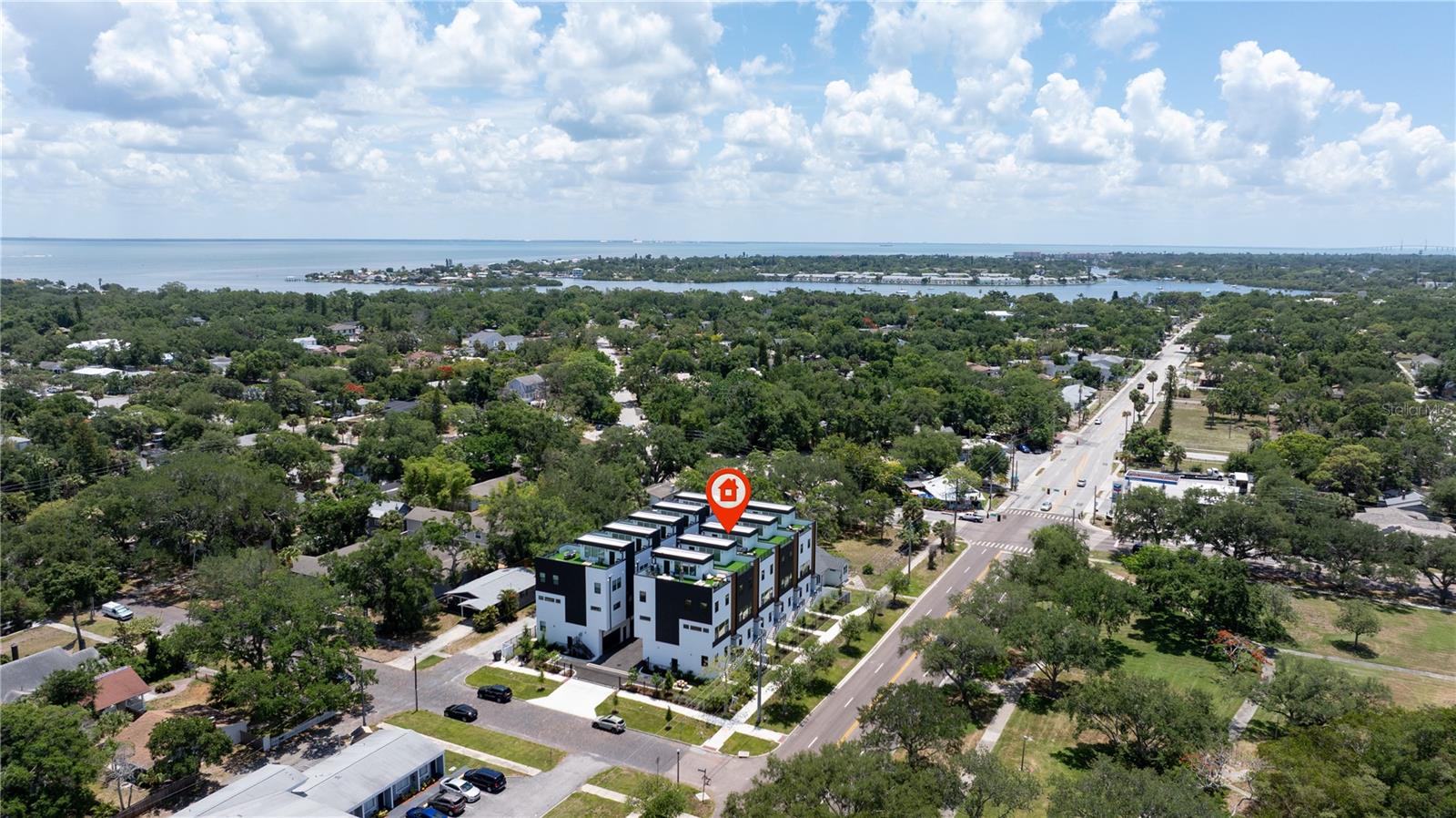 4TH STREET GARDENS - Residential
