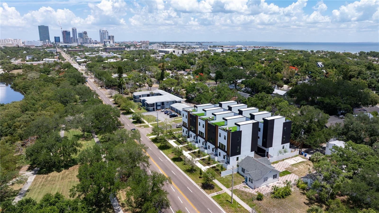 4TH STREET GARDENS - Residential
