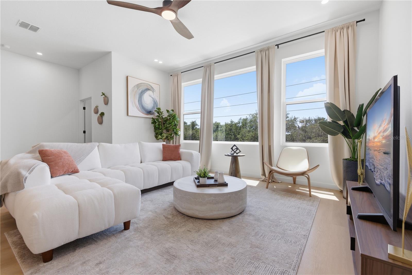 4TH STREET GARDENS - Residential