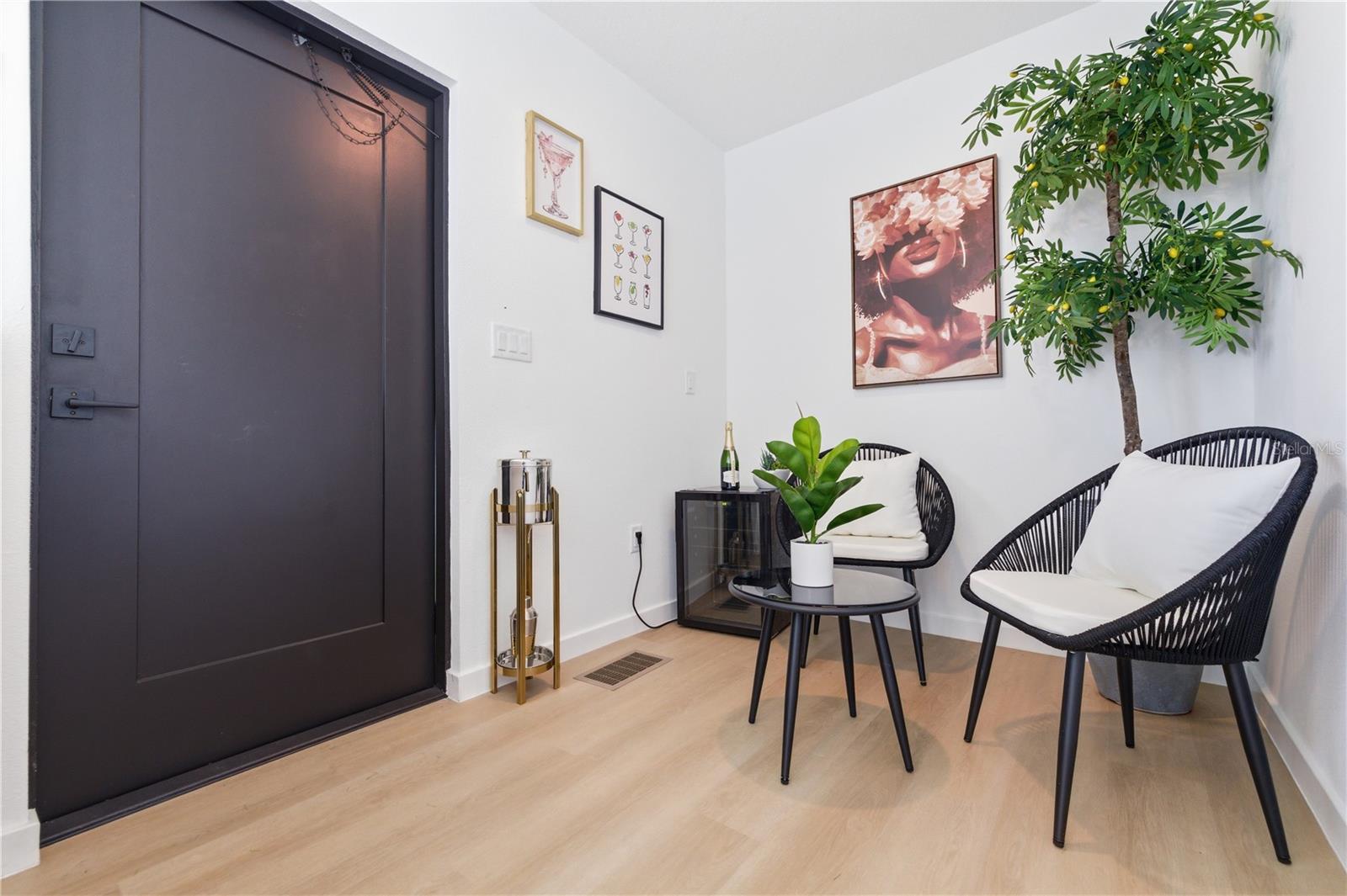 4TH STREET GARDENS - Residential