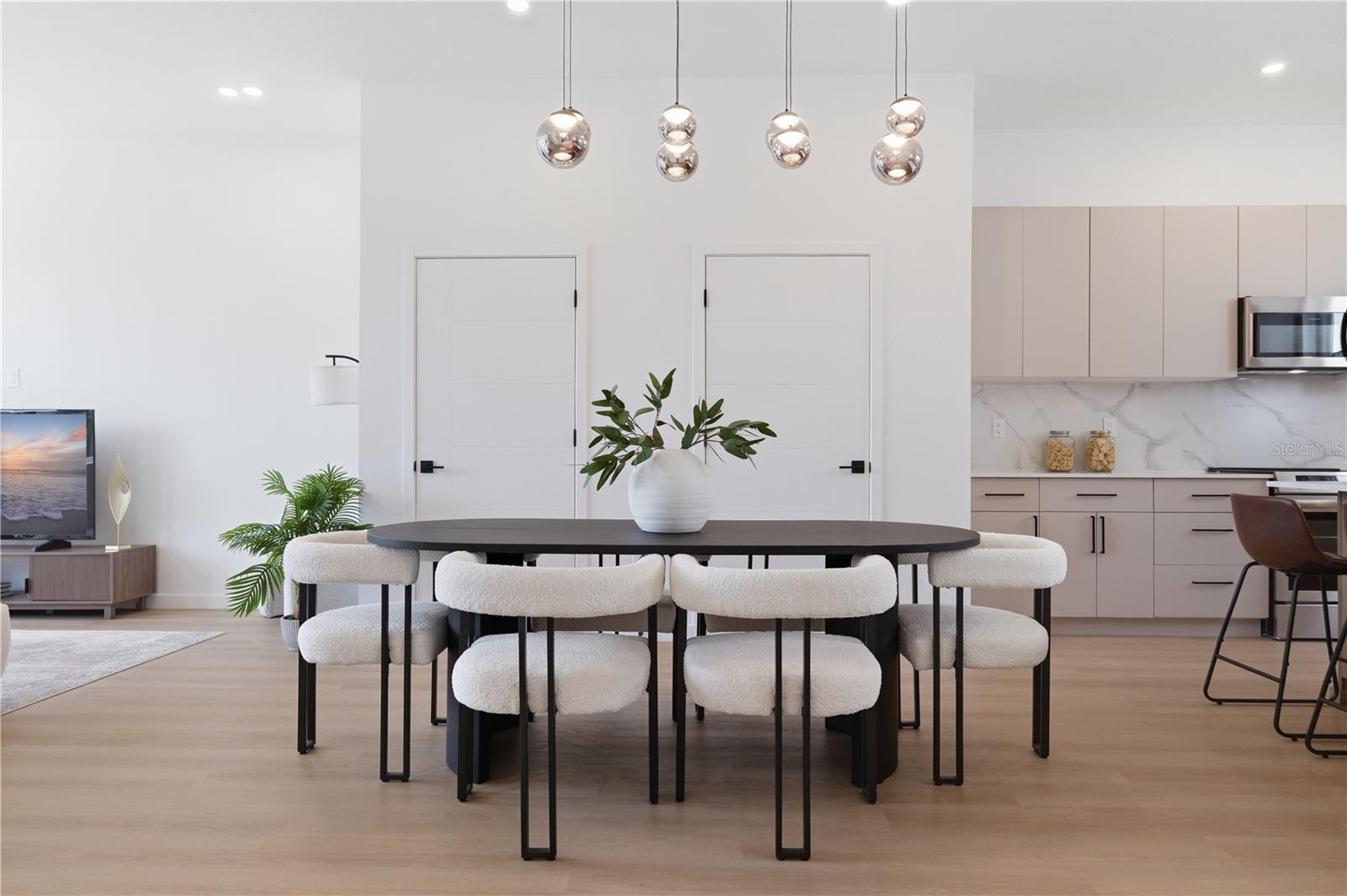4TH STREET GARDENS - Residential