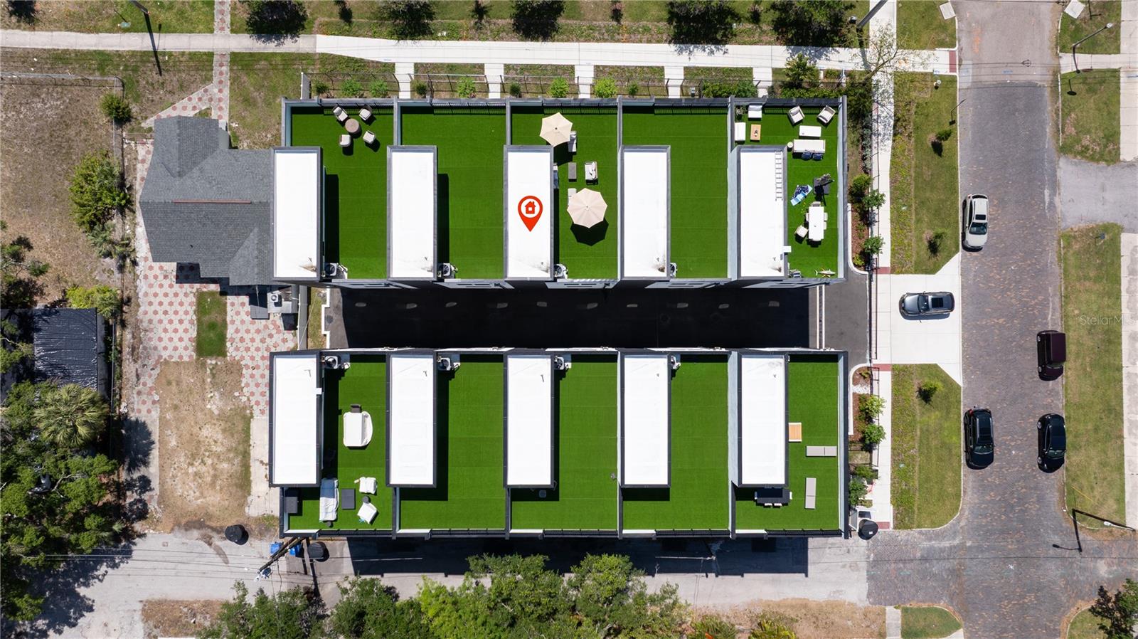 4TH STREET GARDENS - Residential