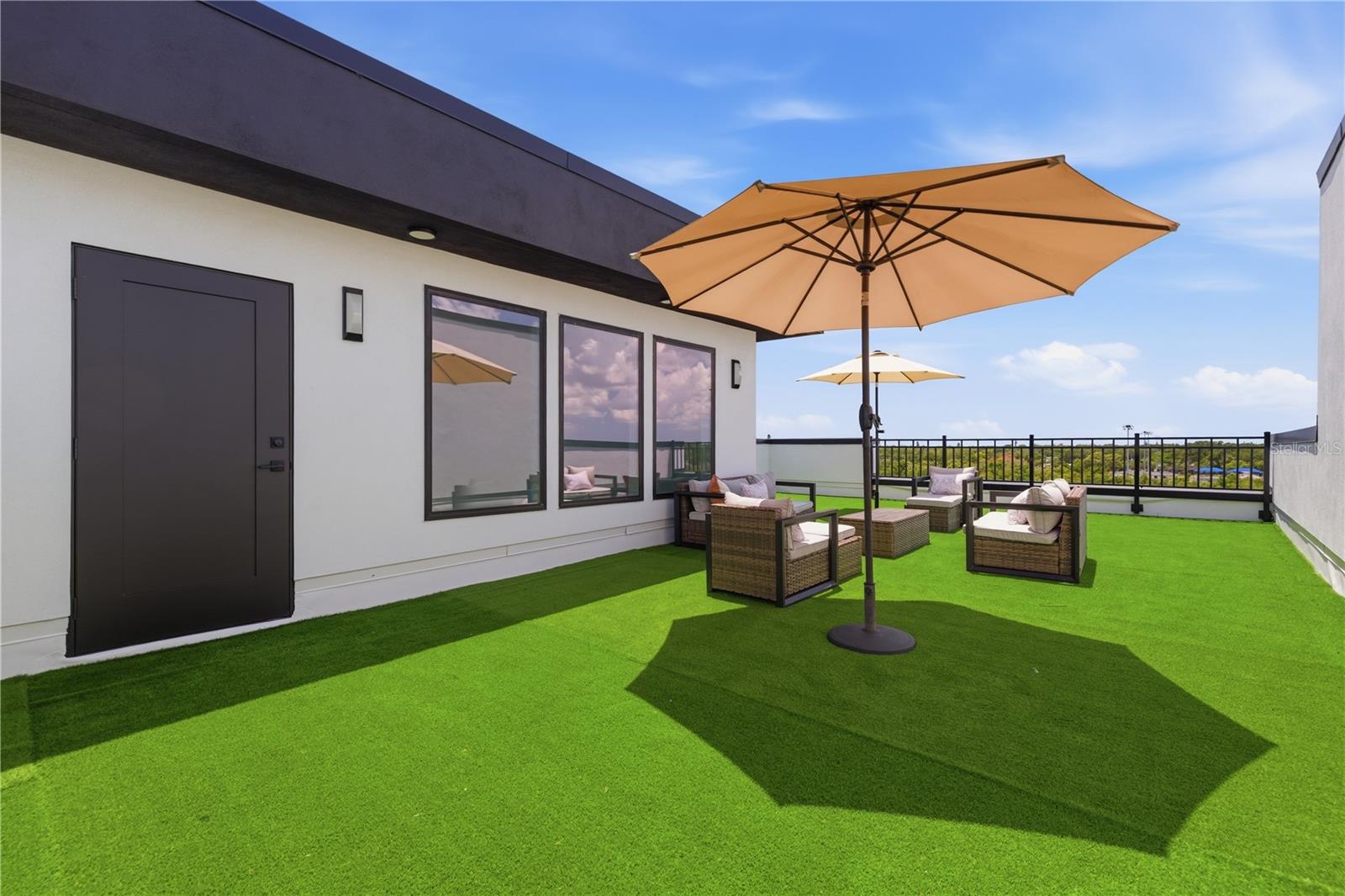 4TH STREET GARDENS - Residential