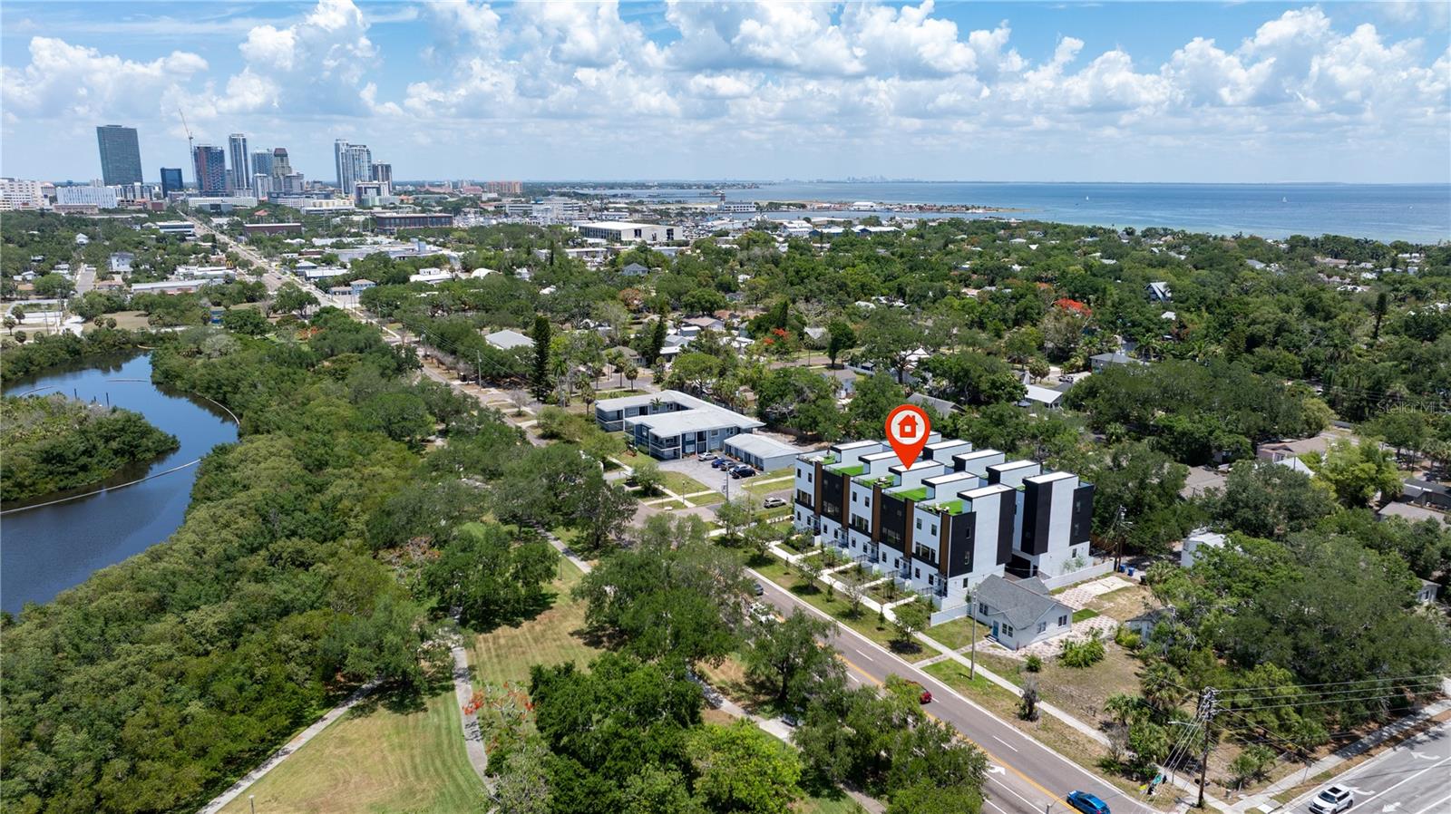 4TH STREET GARDENS - Residential