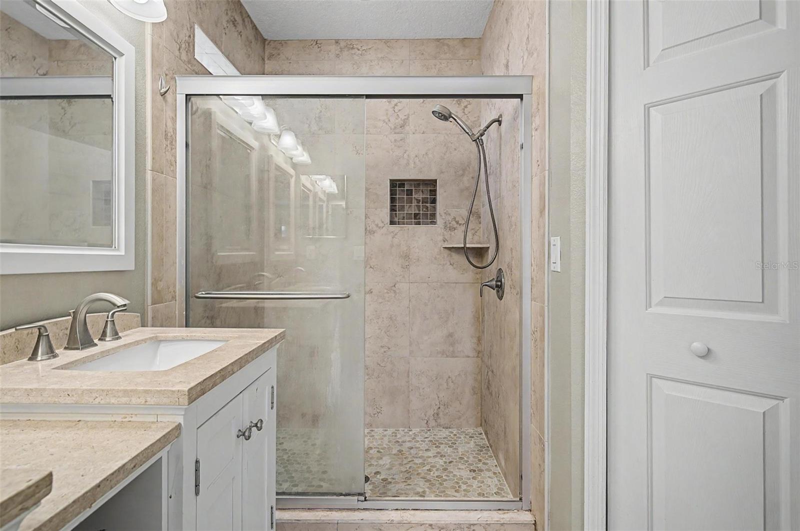 OAK GROVE - Residential