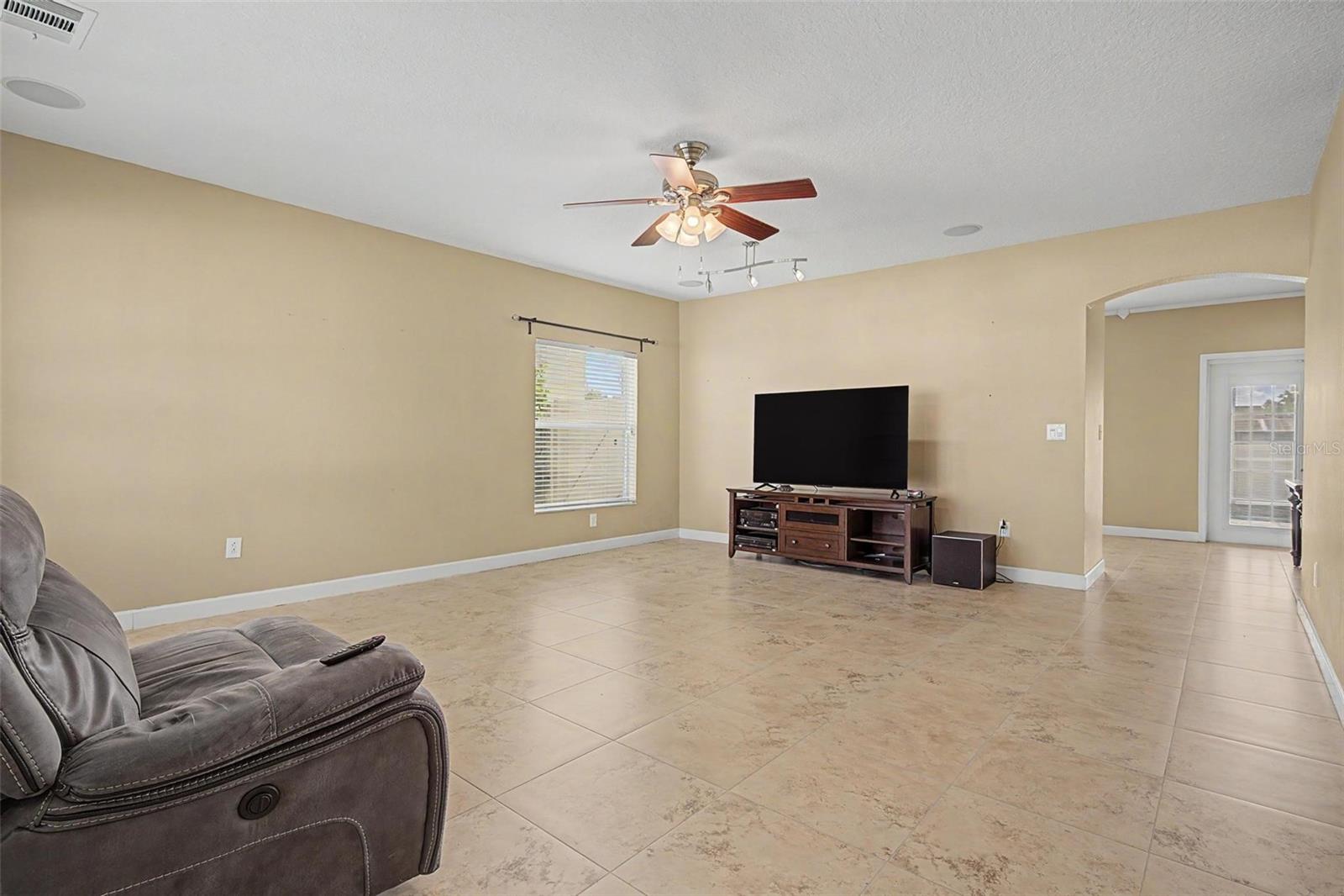 OAK GROVE - Residential