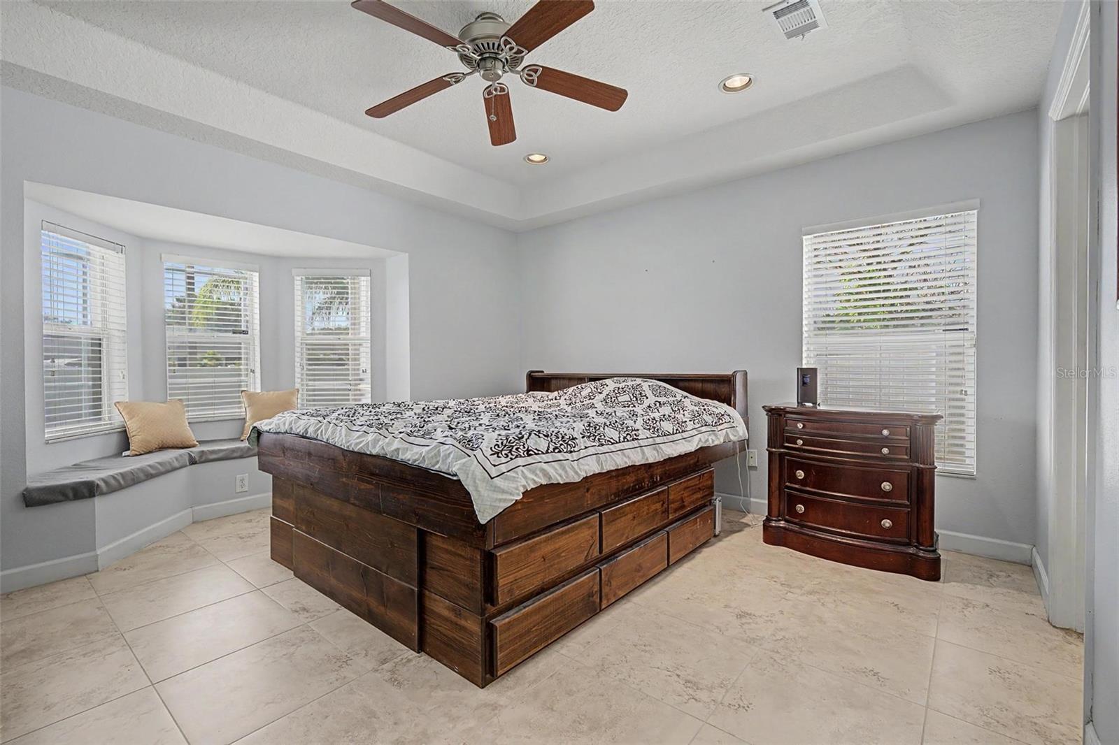 OAK GROVE - Residential
