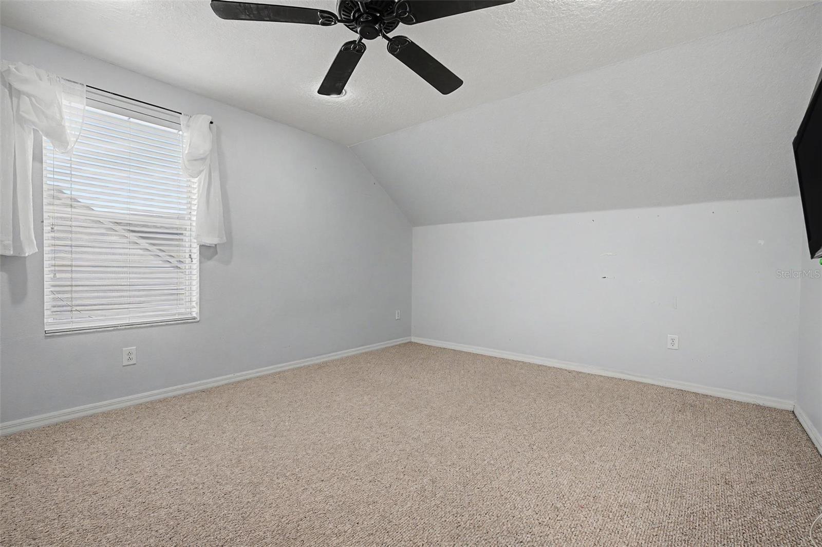 OAK GROVE - Residential