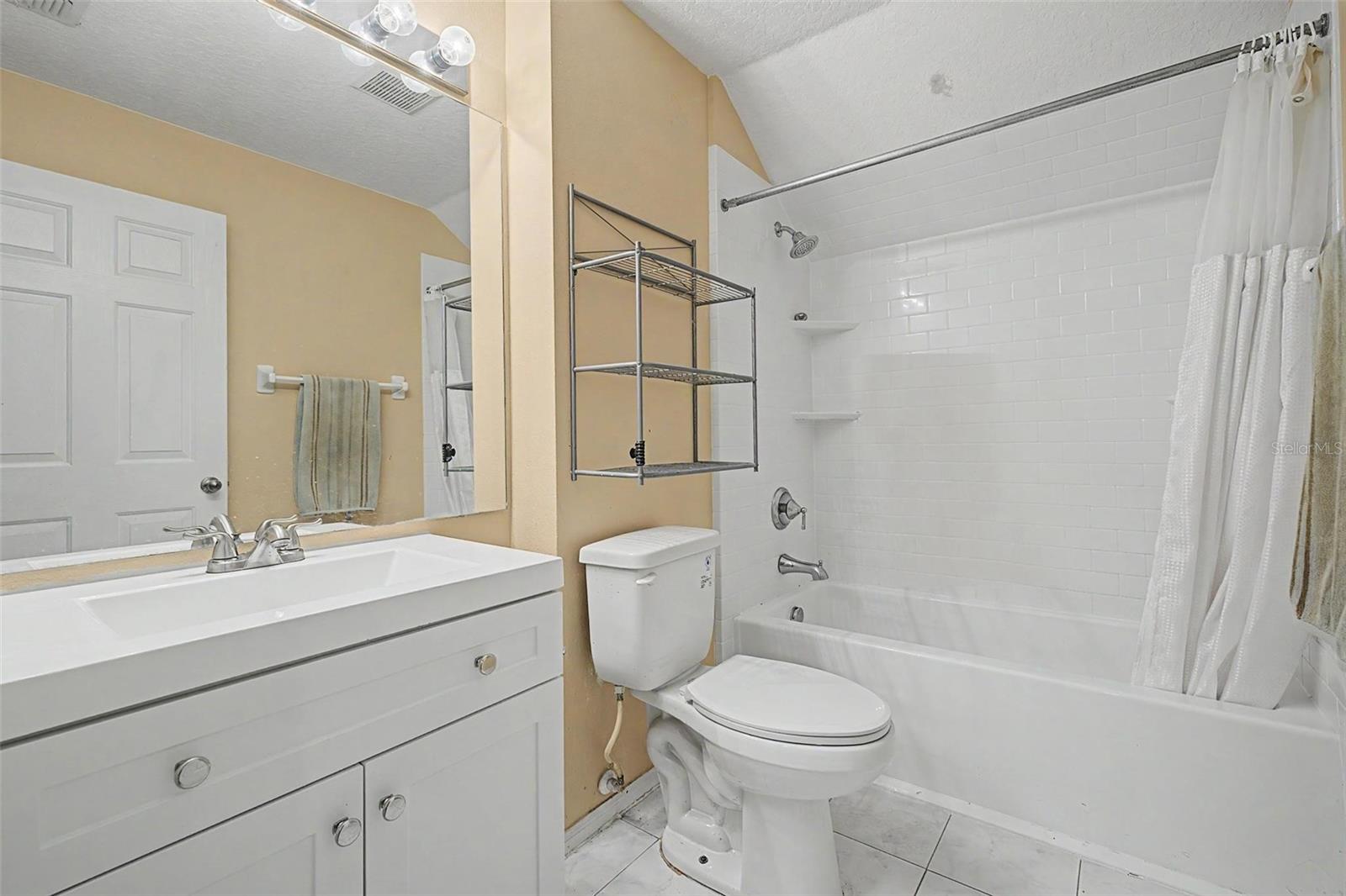 OAK GROVE - Residential