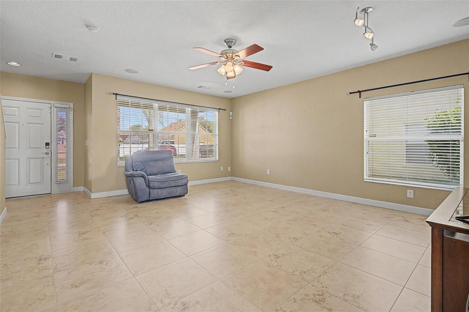 OAK GROVE - Residential