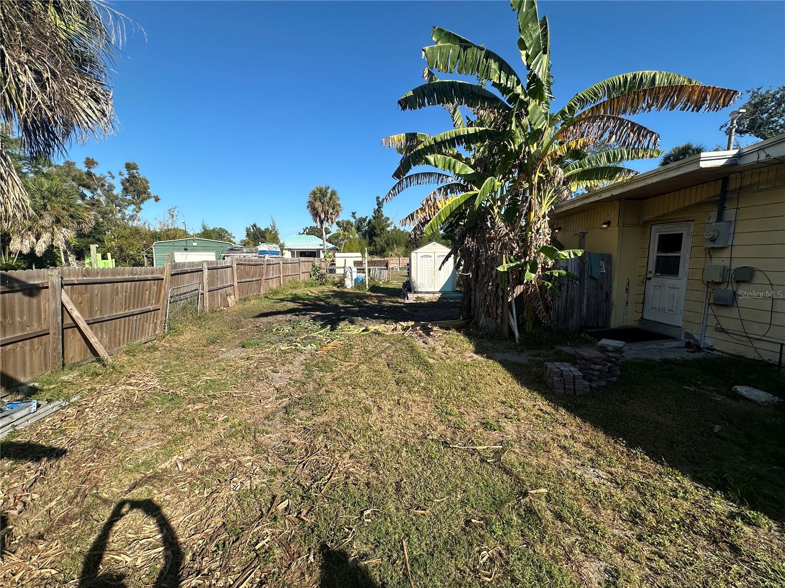 VENETIAN GARDENS - Residential