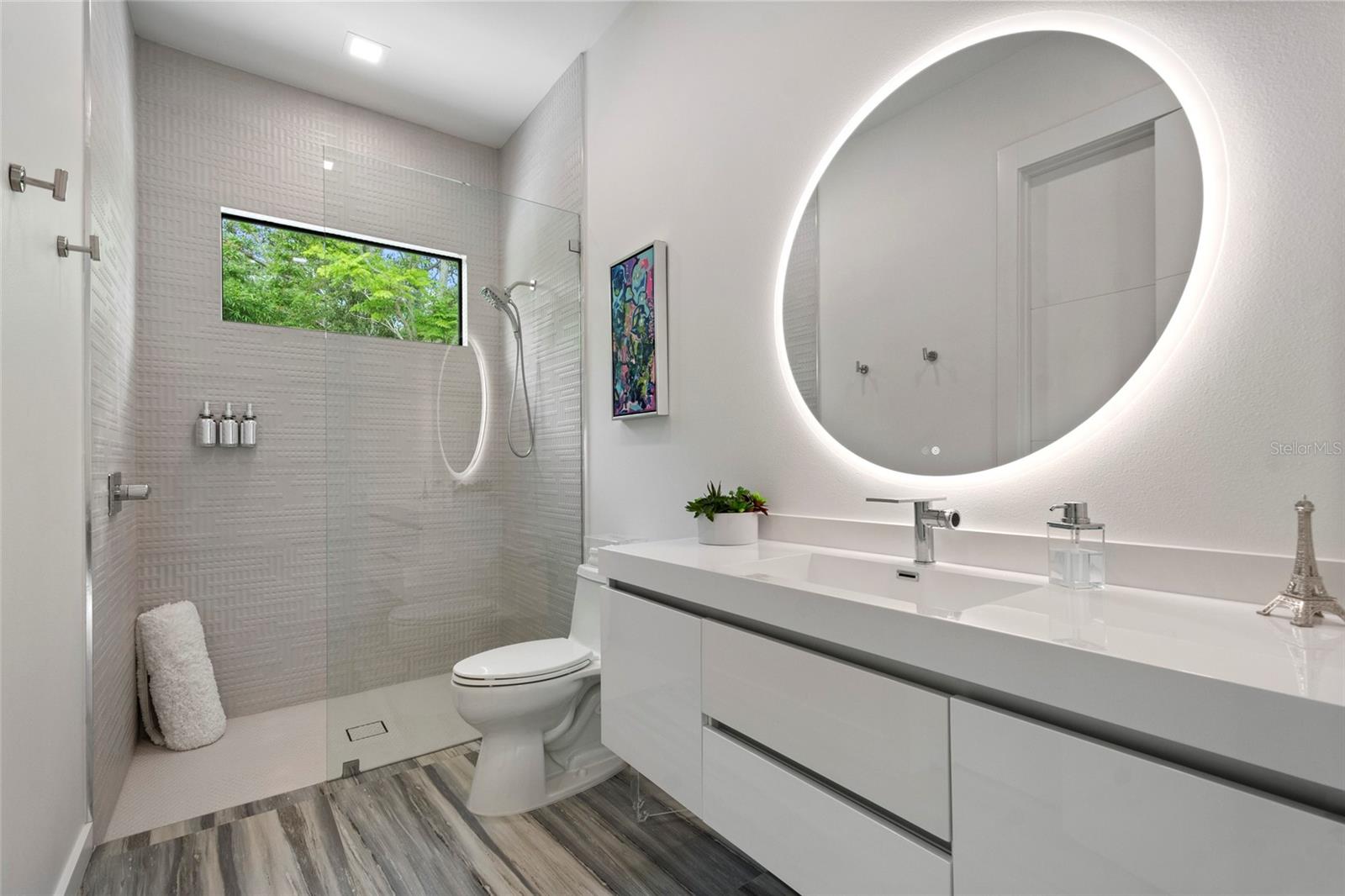 DOWN ACRES ESTATES - Residential