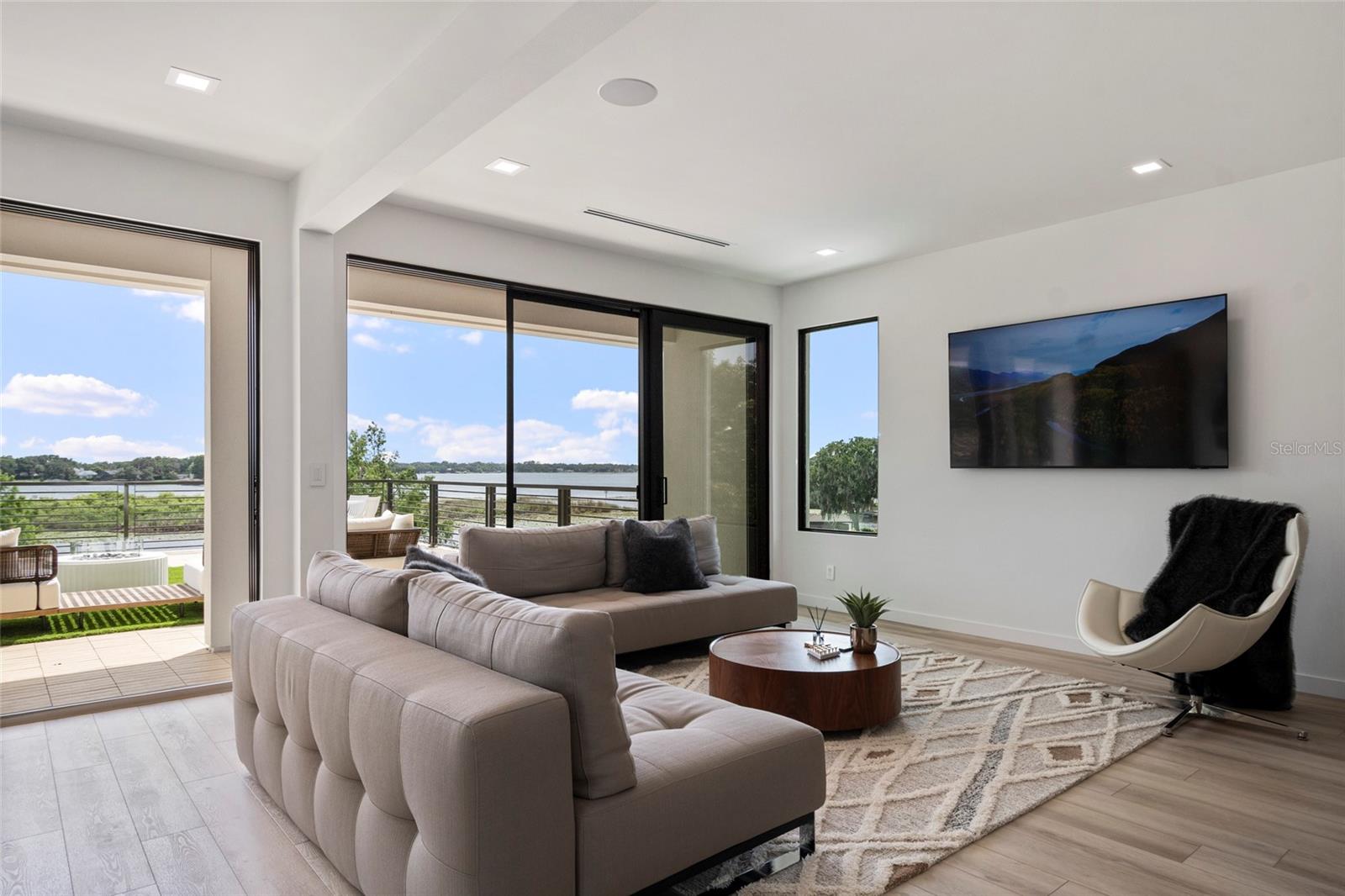DOWN ACRES ESTATES - Residential