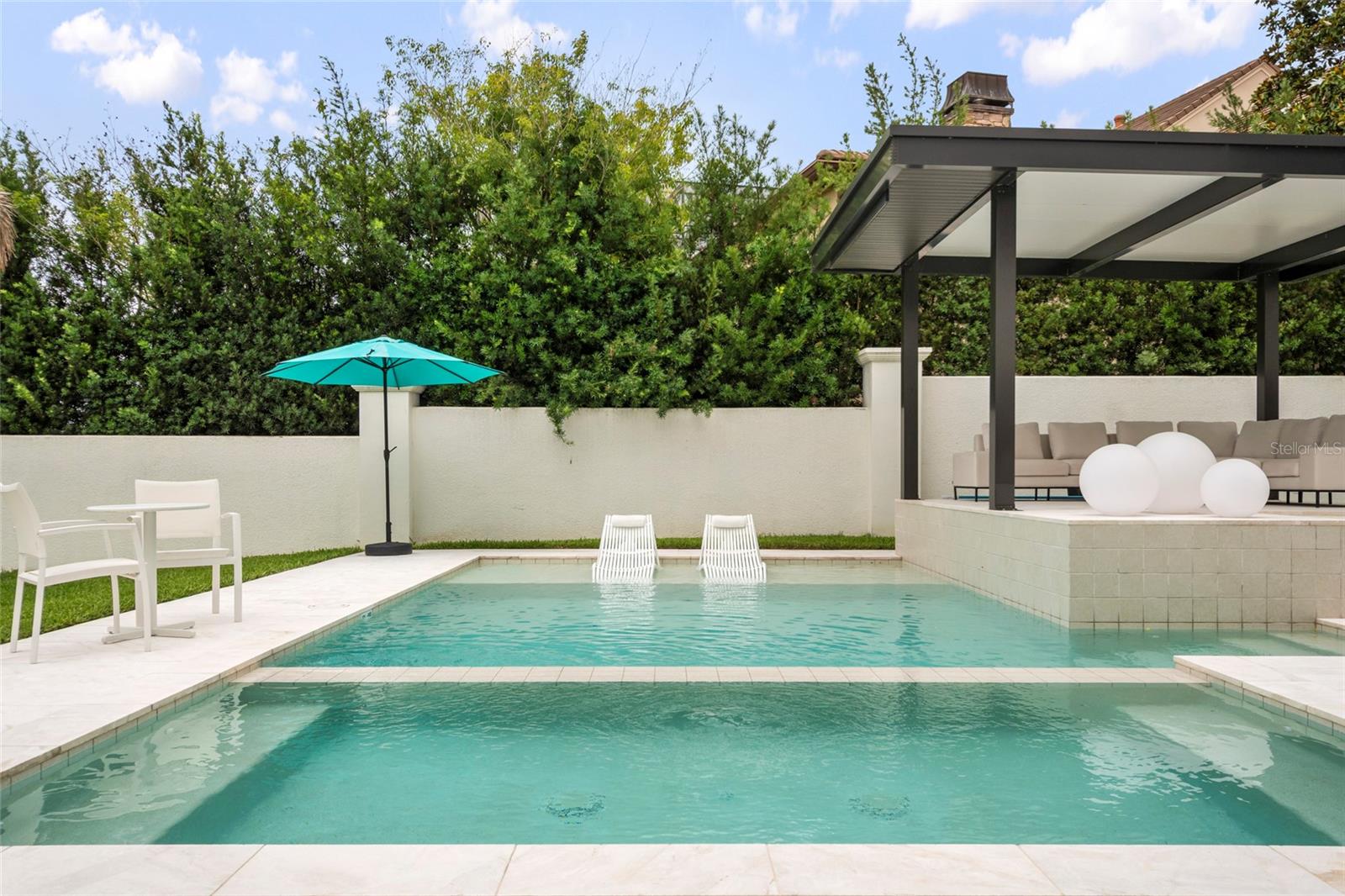 DOWN ACRES ESTATES - Residential