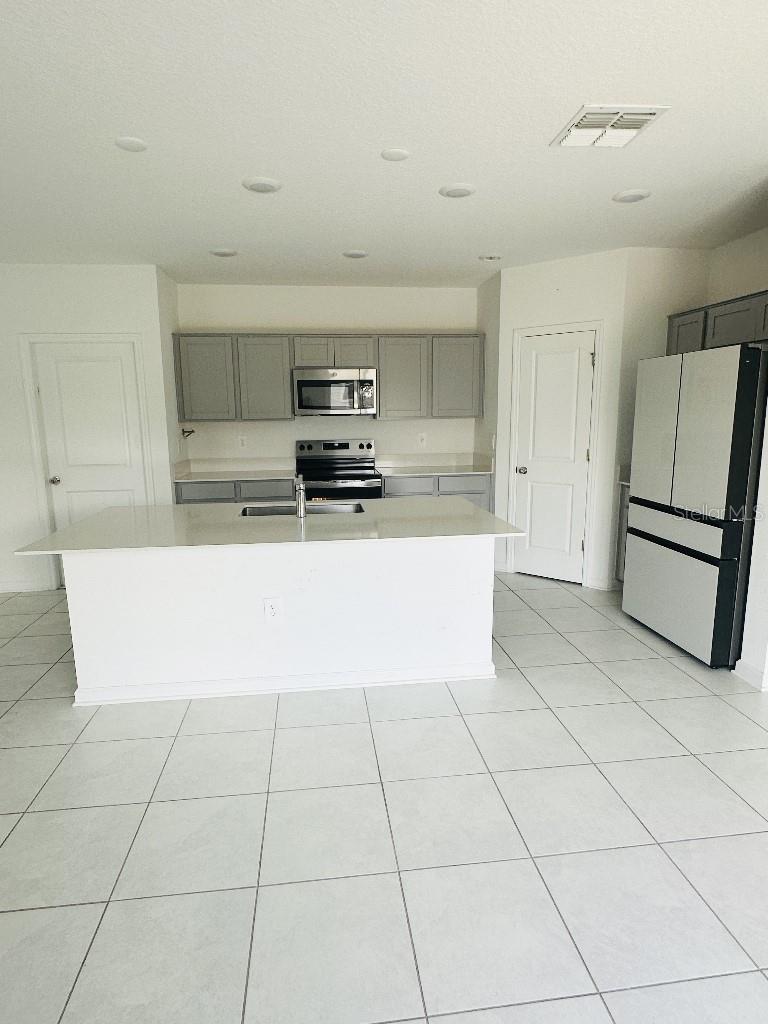 CASCADES PH 2 - Residential