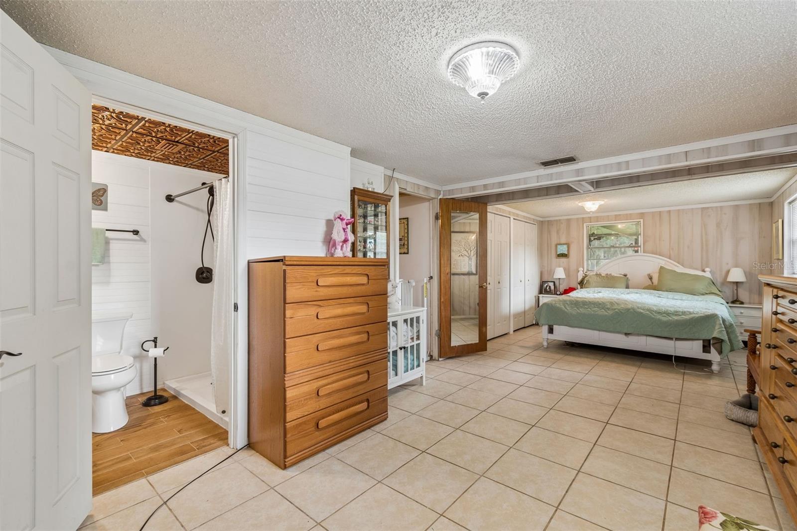 ROYAL OAKS RETREATS - Residential