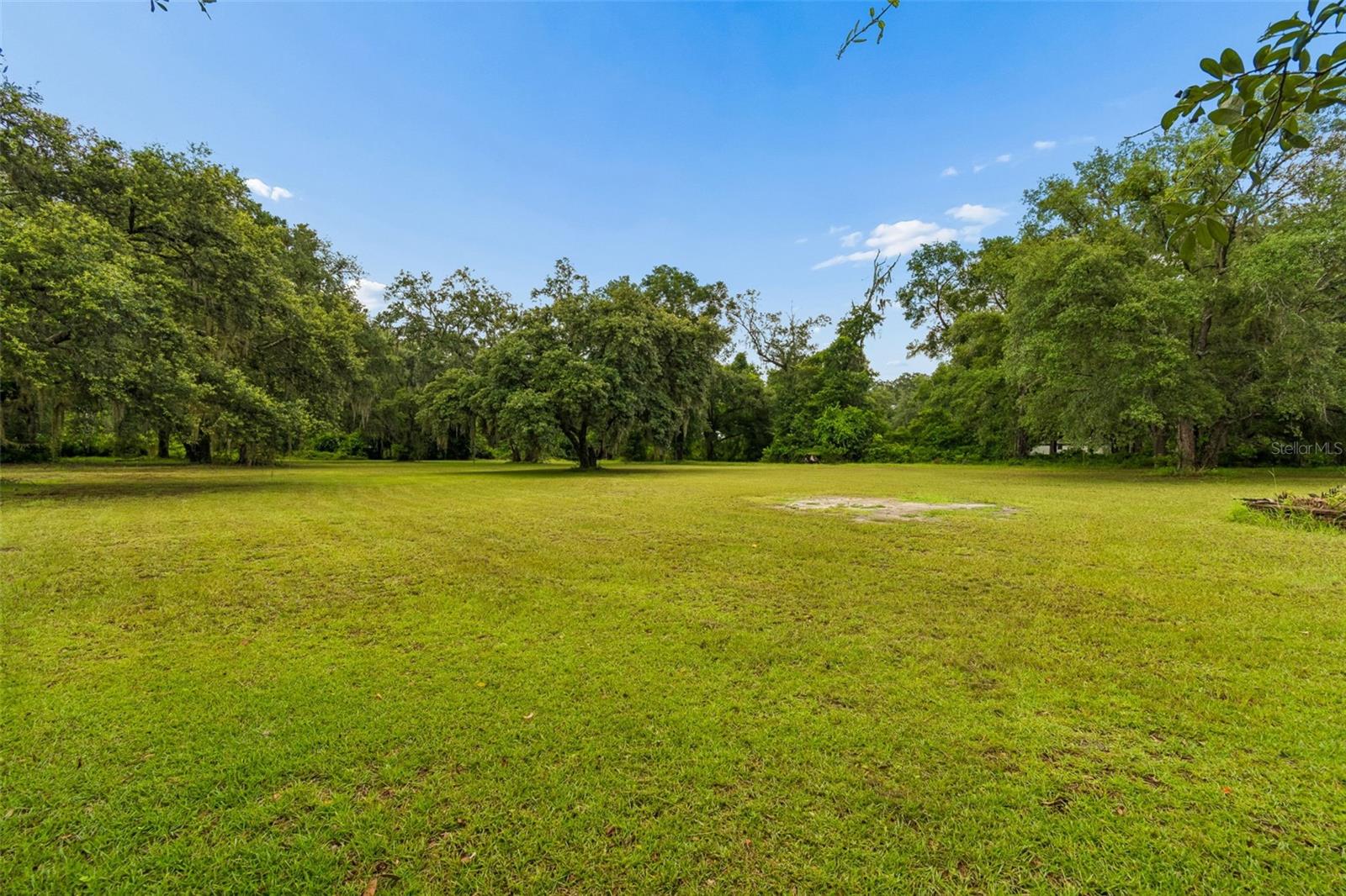 ROYAL OAKS RETREATS - Residential