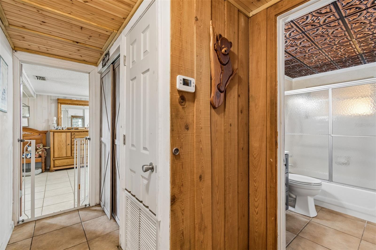 ROYAL OAKS RETREATS - Residential