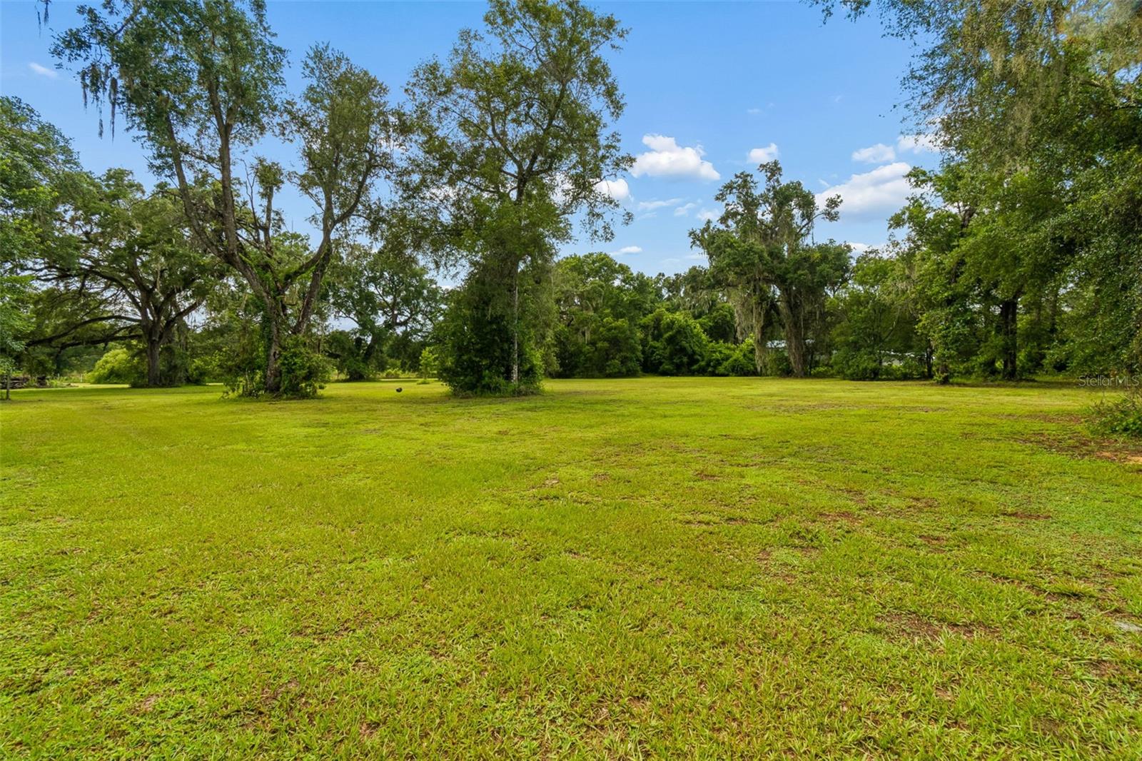 ROYAL OAKS RETREATS - Residential