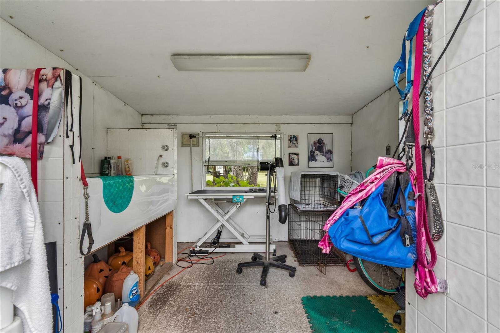 ROYAL OAKS RETREATS - Residential