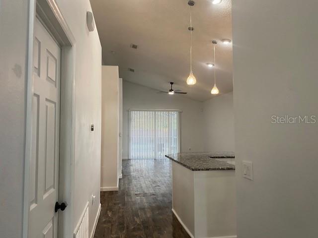 ISLEBROOK PH 01 - Residential Lease