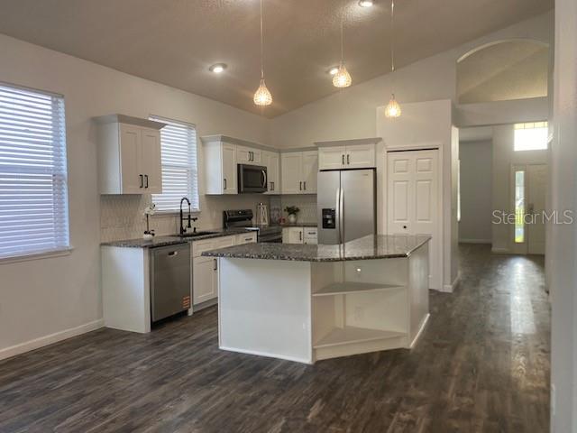 ISLEBROOK PH 01 - Residential Lease