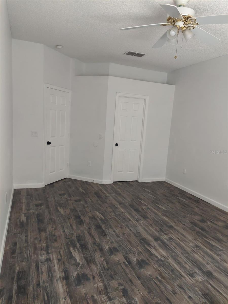 ISLEBROOK PH 01 - Residential Lease