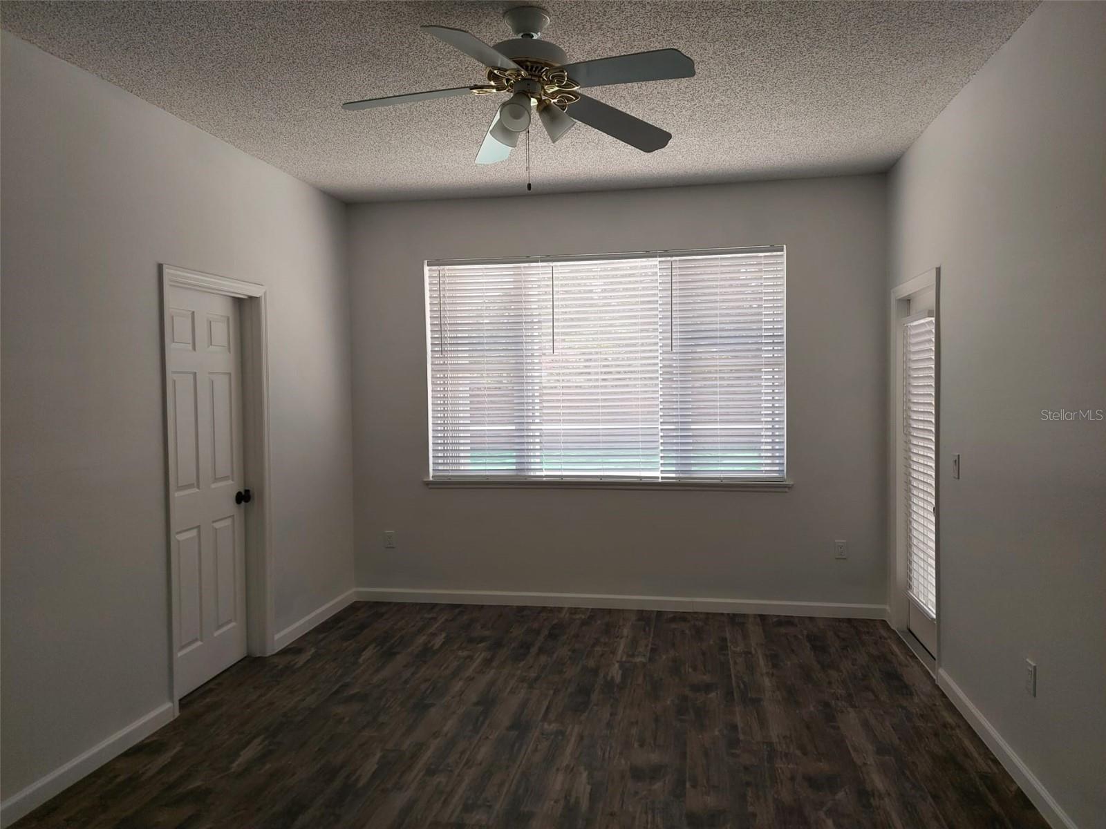 ISLEBROOK PH 01 - Residential Lease