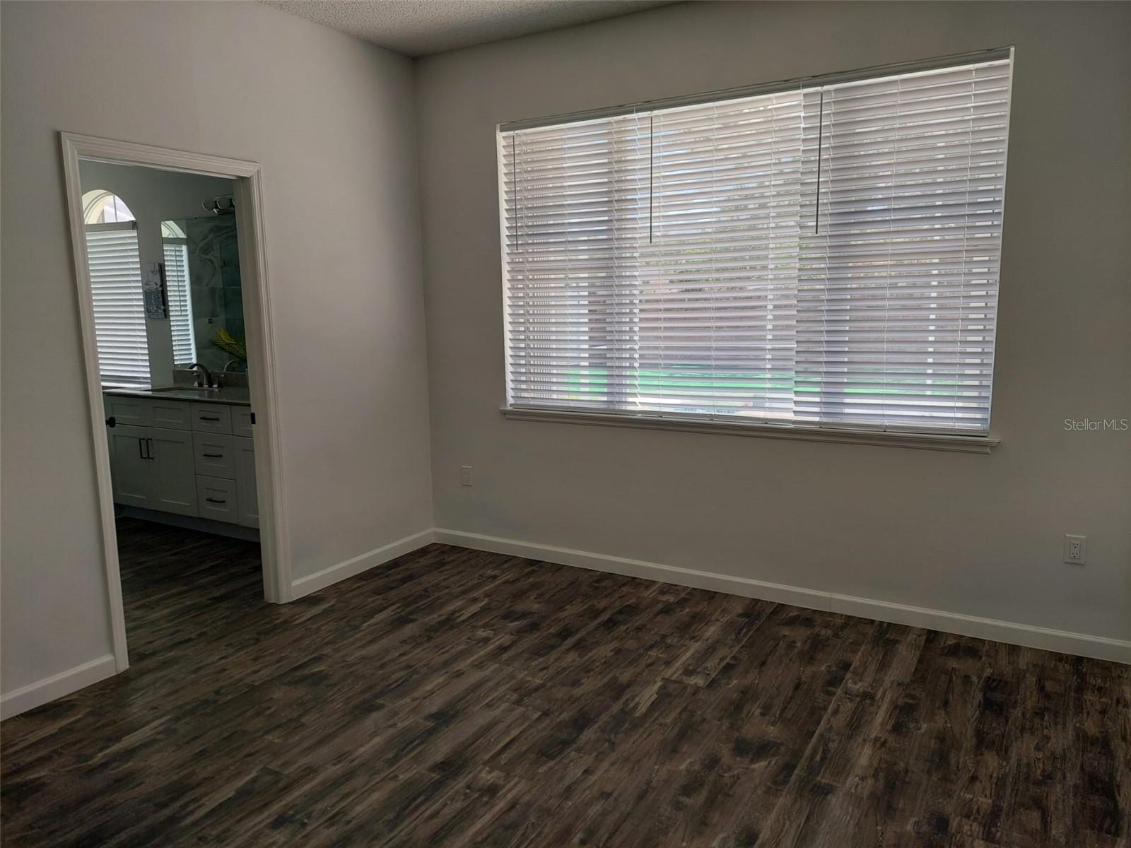 ISLEBROOK PH 01 - Residential Lease