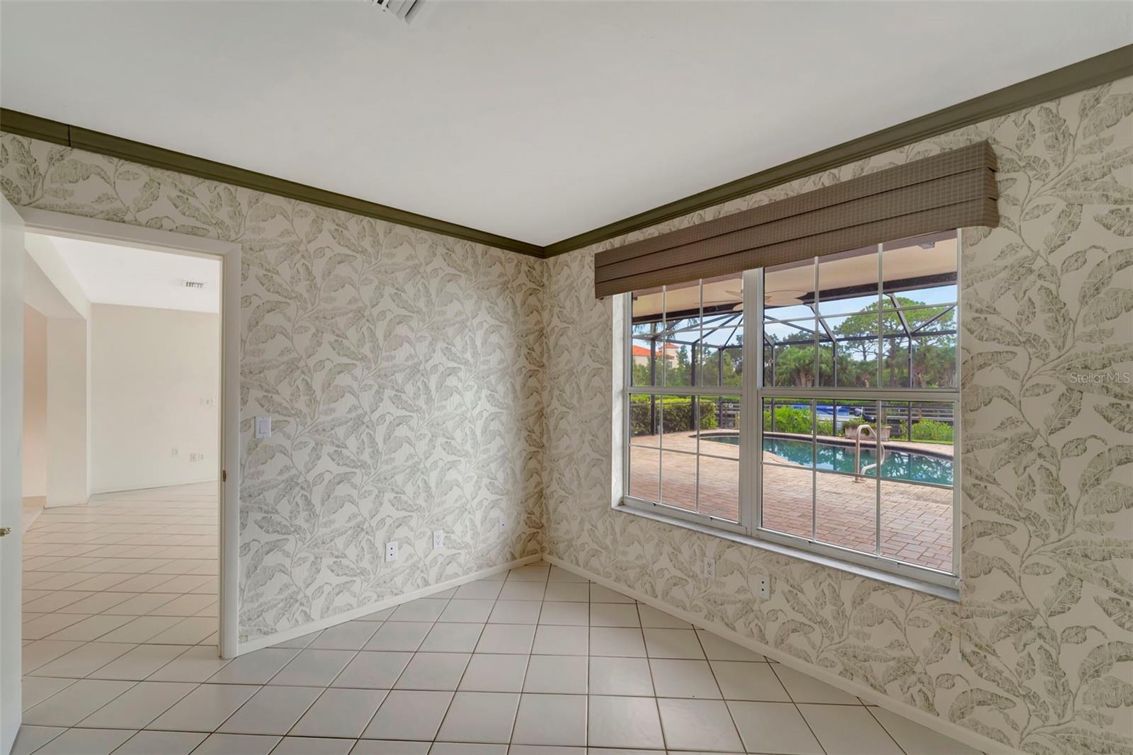 SORRENTO SHORES - Residential
