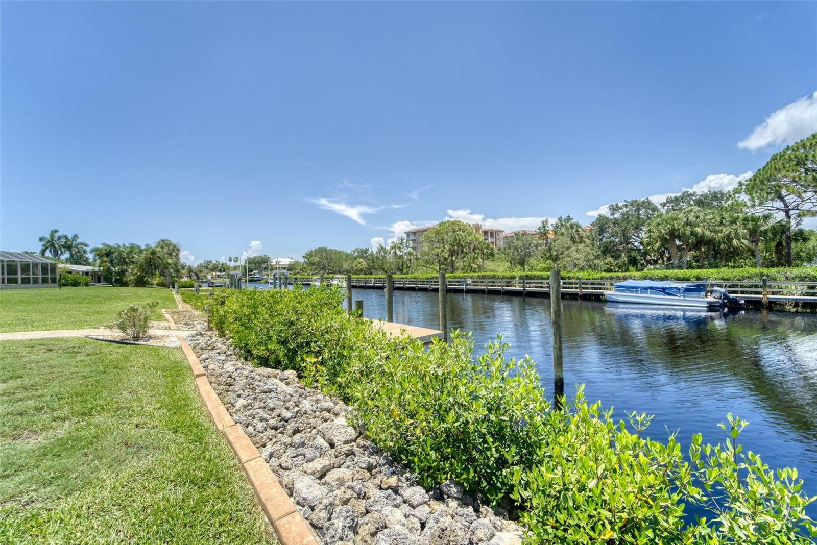 SORRENTO SHORES - Residential