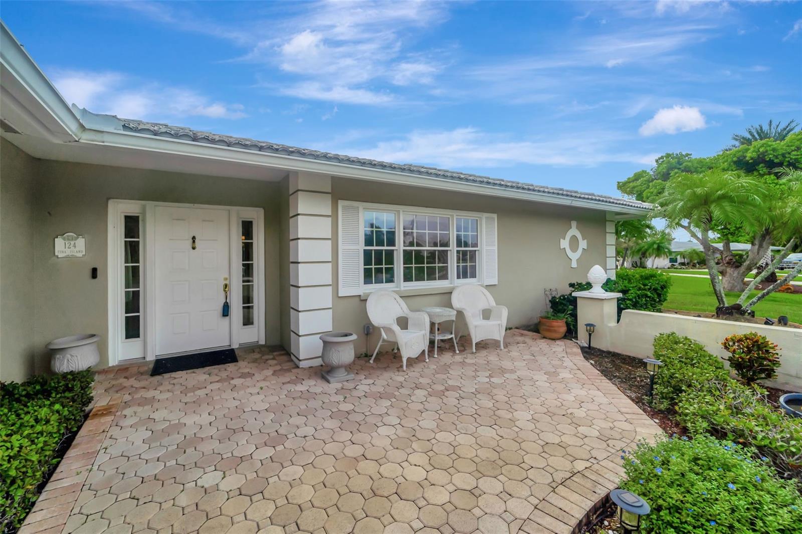 SORRENTO SHORES - Residential