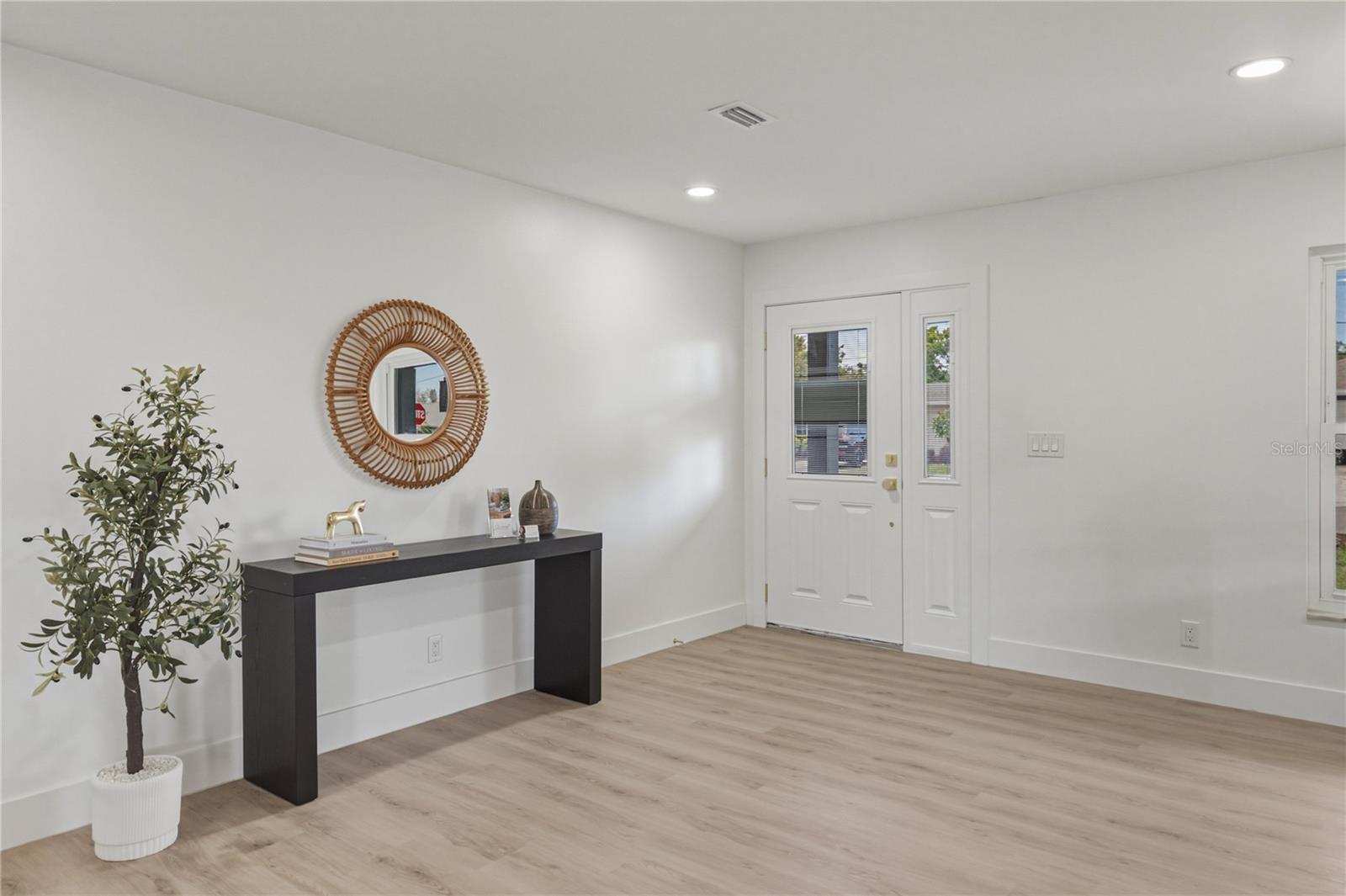 COUNTRY CLUB HEIGHTS FIRST ADD - Residential