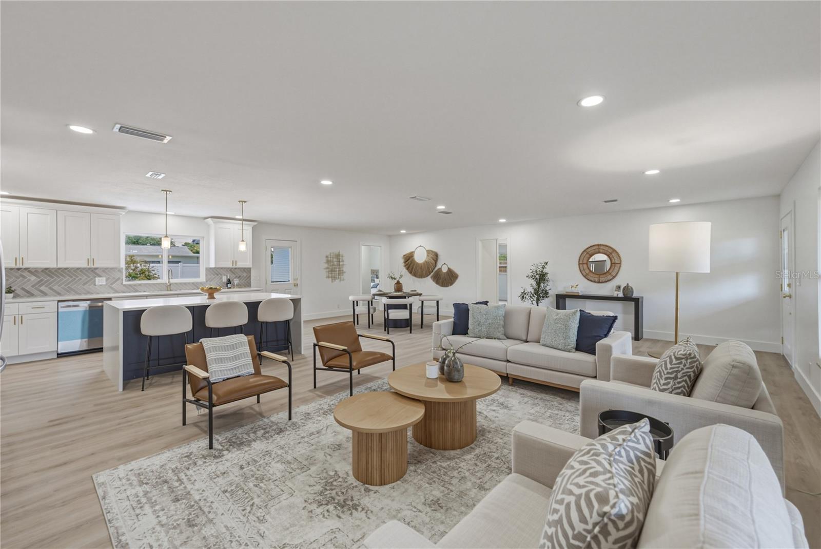COUNTRY CLUB HEIGHTS FIRST ADD - Residential