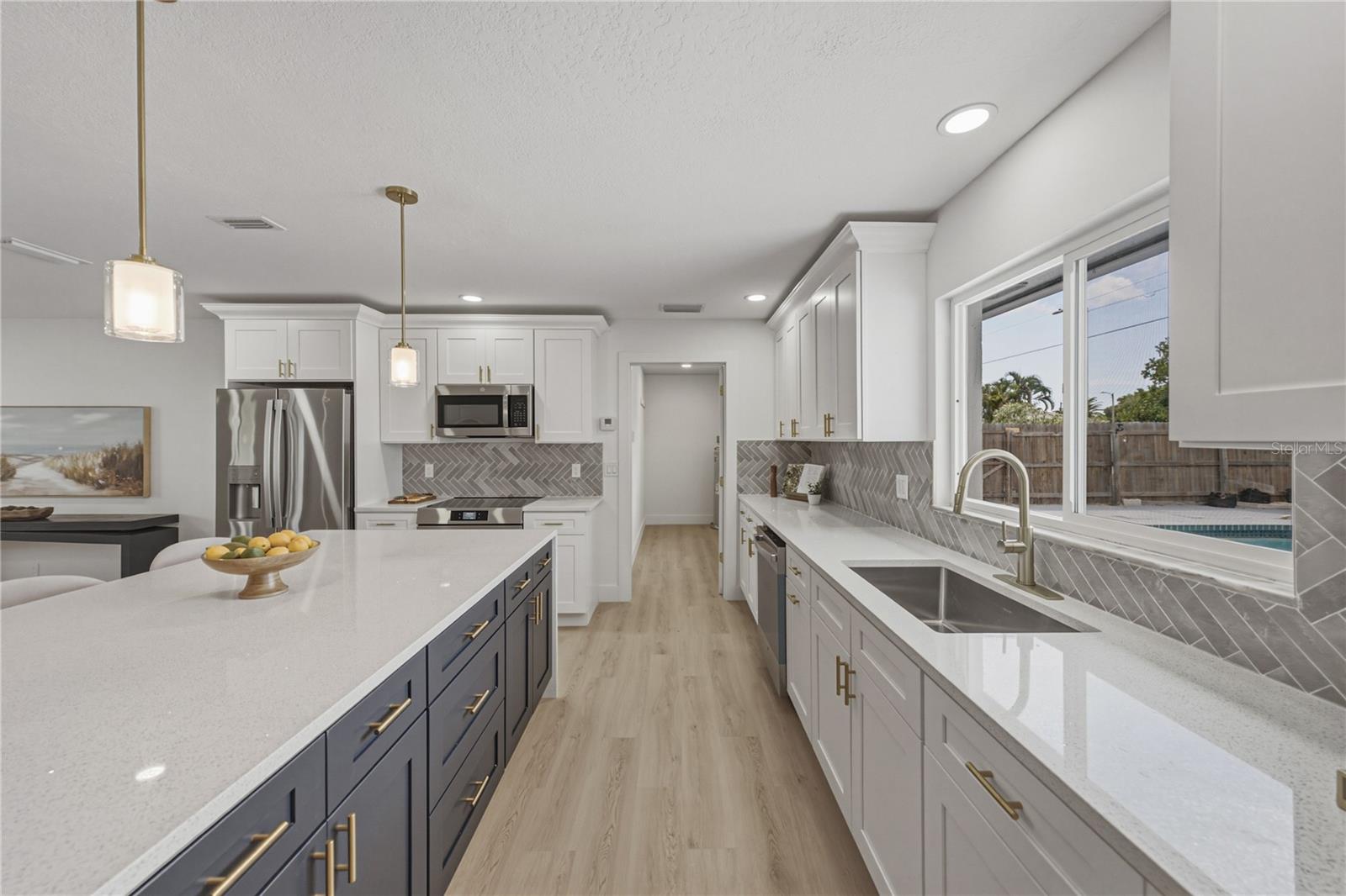 COUNTRY CLUB HEIGHTS FIRST ADD - Residential