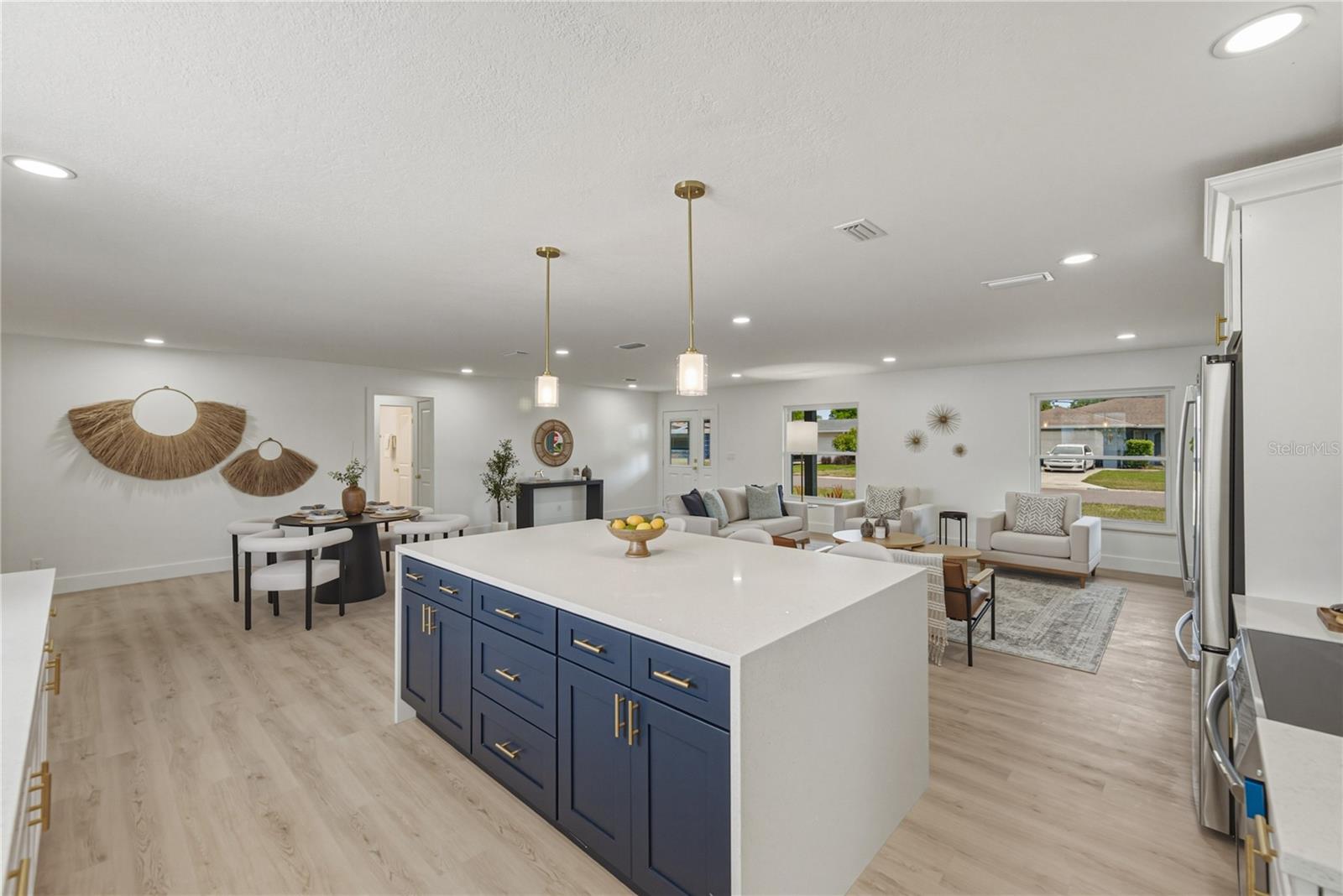 COUNTRY CLUB HEIGHTS FIRST ADD - Residential