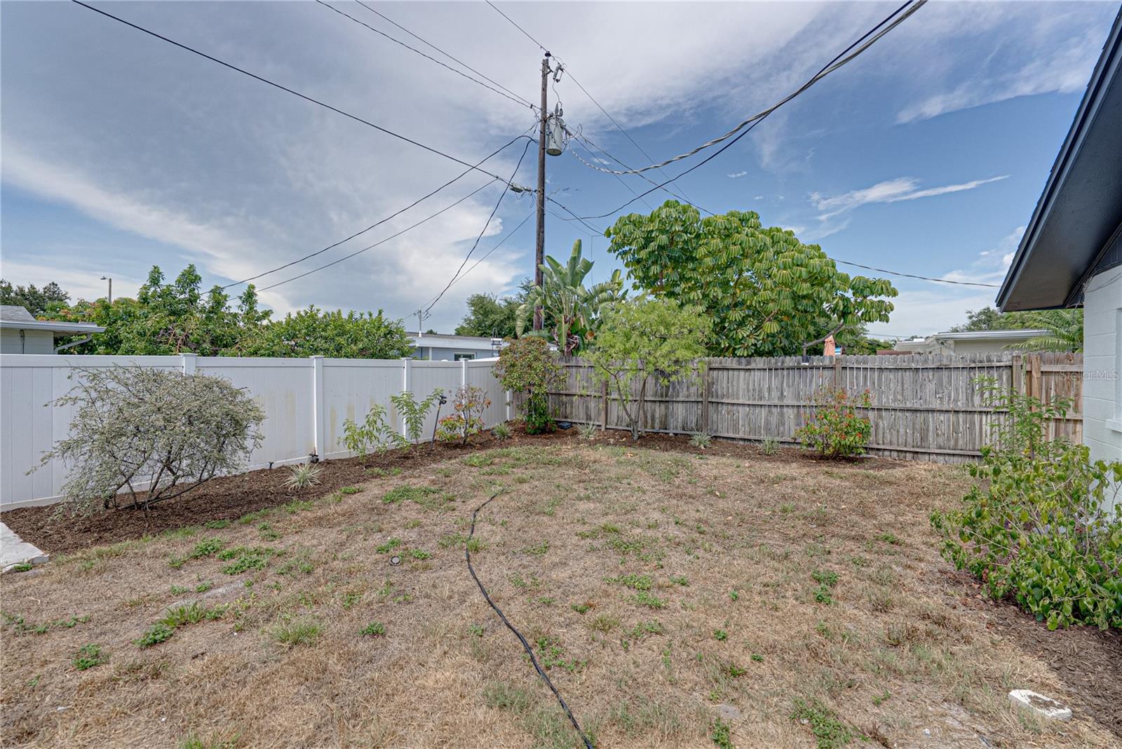 COUNTRY CLUB HEIGHTS FIRST ADD - Residential
