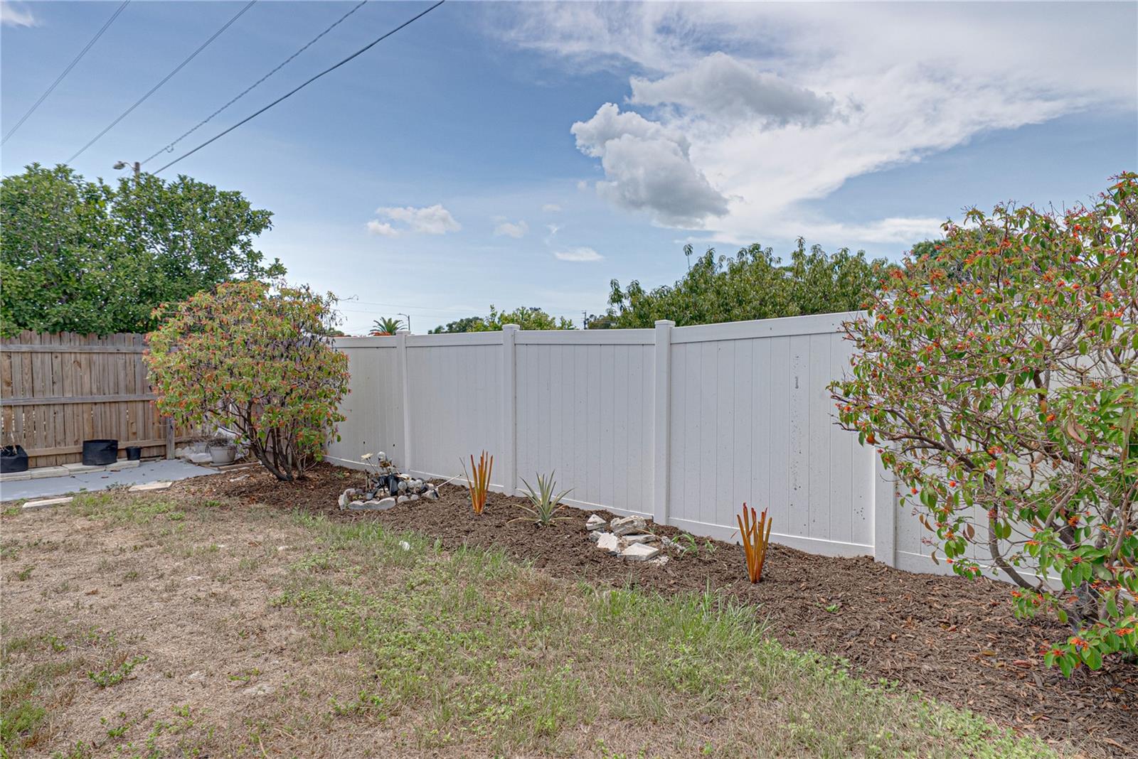 COUNTRY CLUB HEIGHTS FIRST ADD - Residential