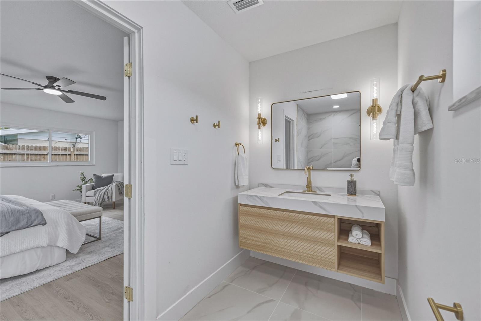 COUNTRY CLUB HEIGHTS FIRST ADD - Residential