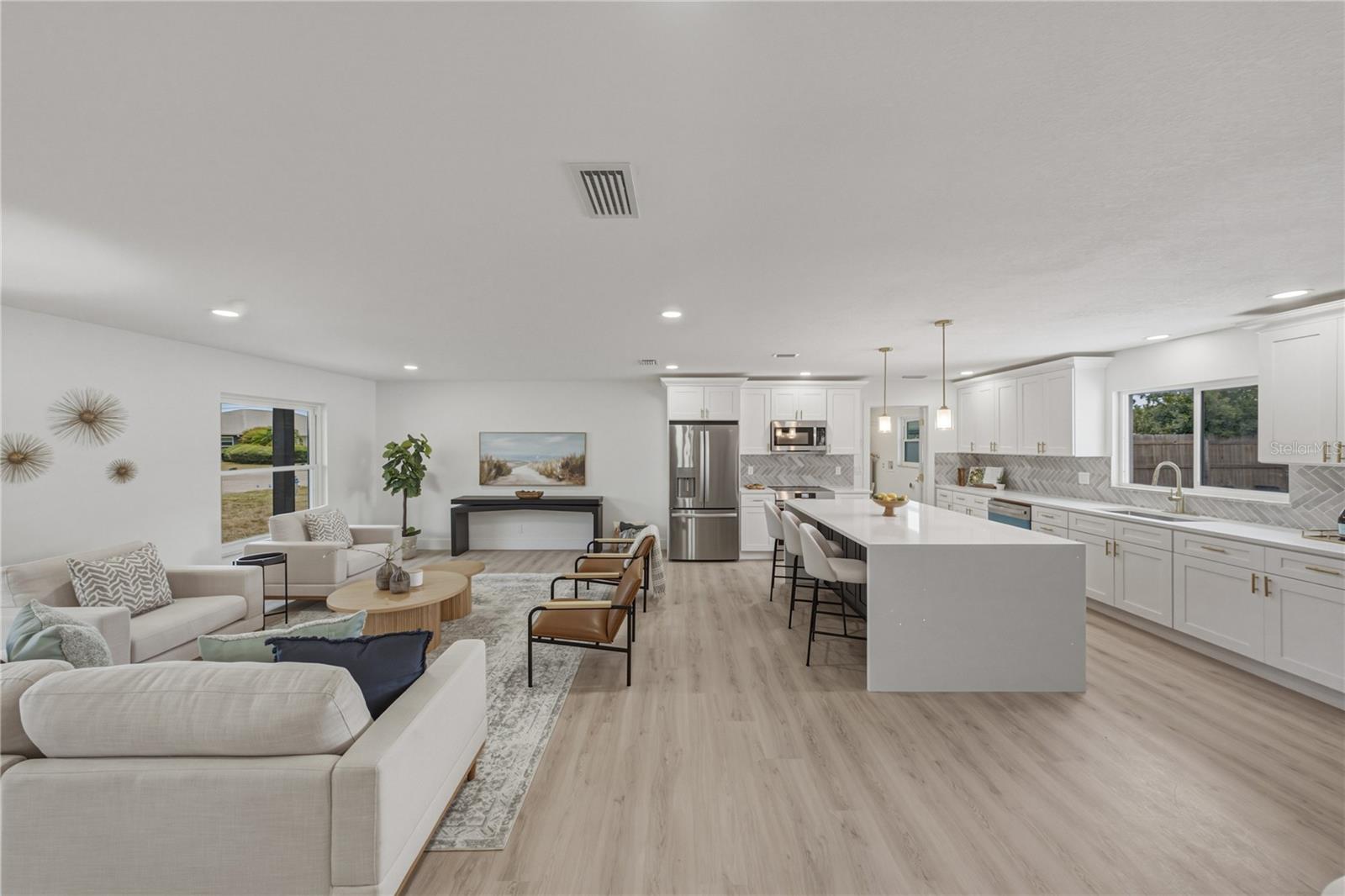 COUNTRY CLUB HEIGHTS FIRST ADD - Residential