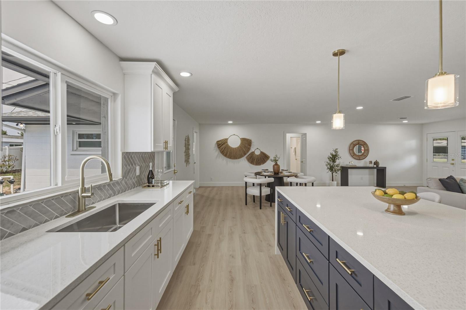COUNTRY CLUB HEIGHTS FIRST ADD - Residential