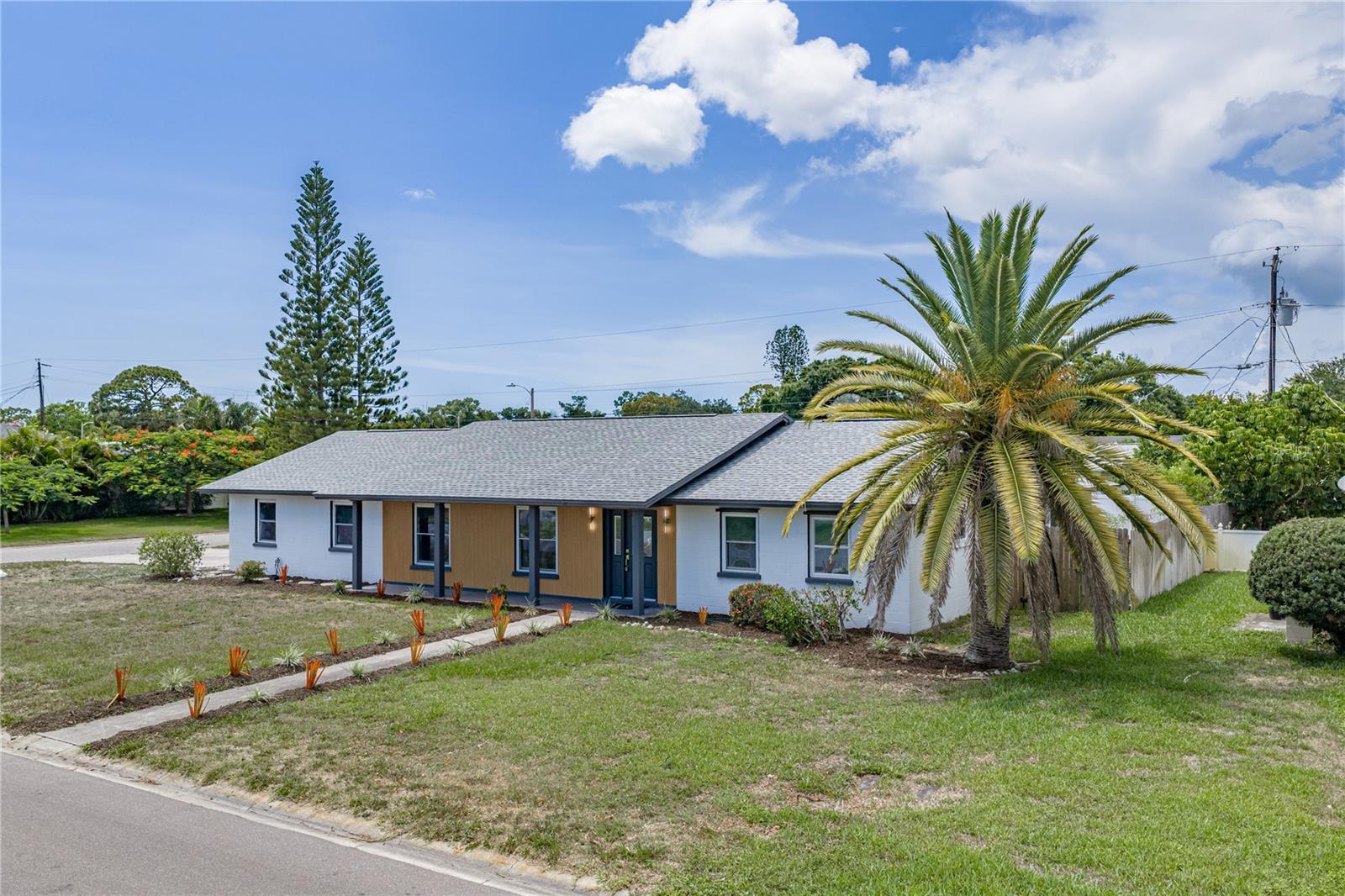 COUNTRY CLUB HEIGHTS FIRST ADD - Residential